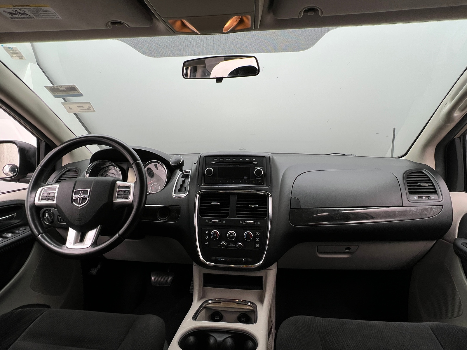 Thumbnail: 2014 Dodge Grand Caravan - 3