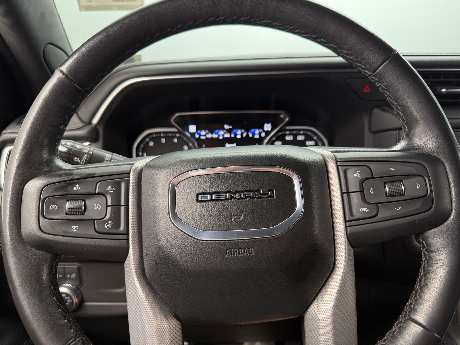 Thumbnail: 2021 GMC Yukon - 4