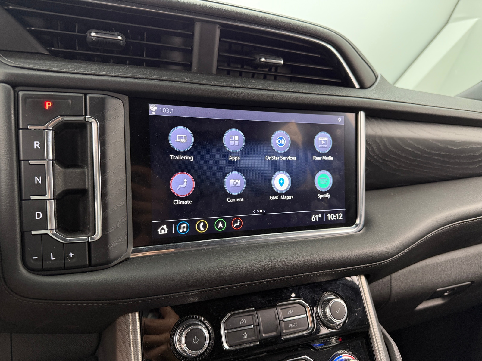 Thumbnail: 2021 GMC Yukon - 3