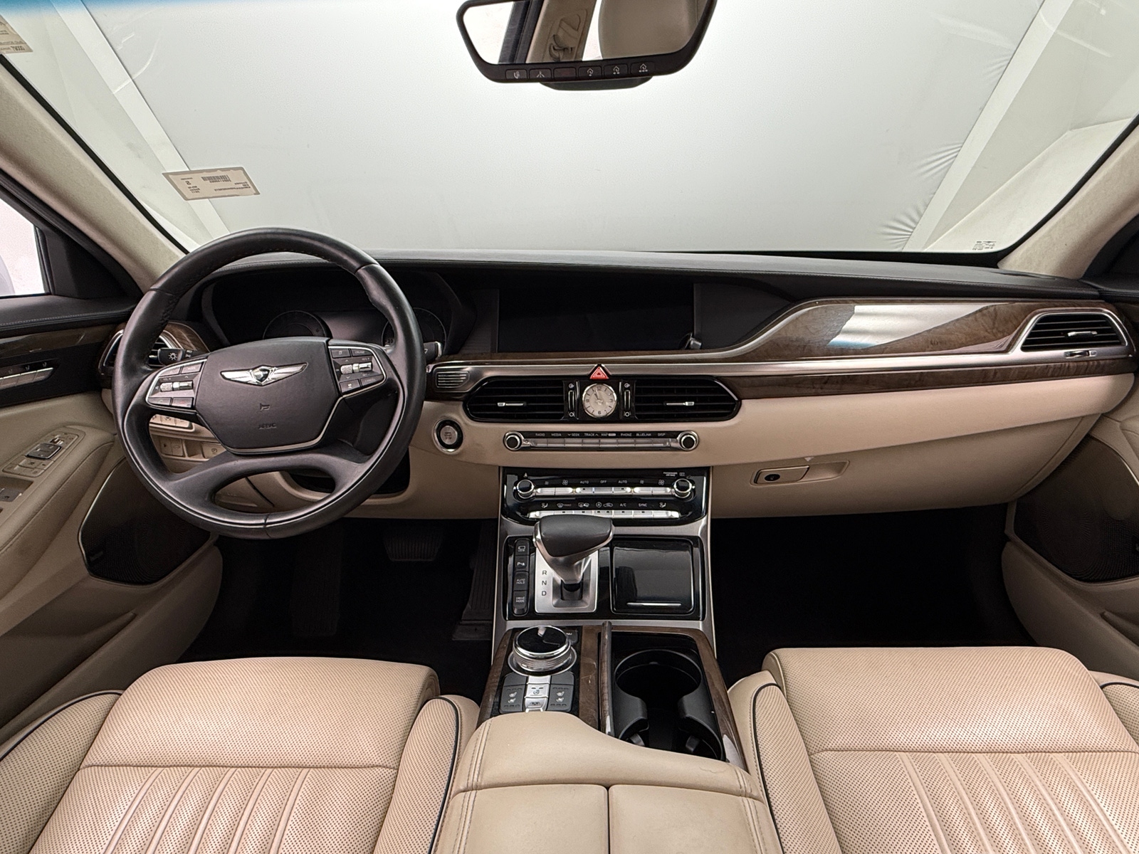 Thumbnail: 2017 Genesis G90 - 2