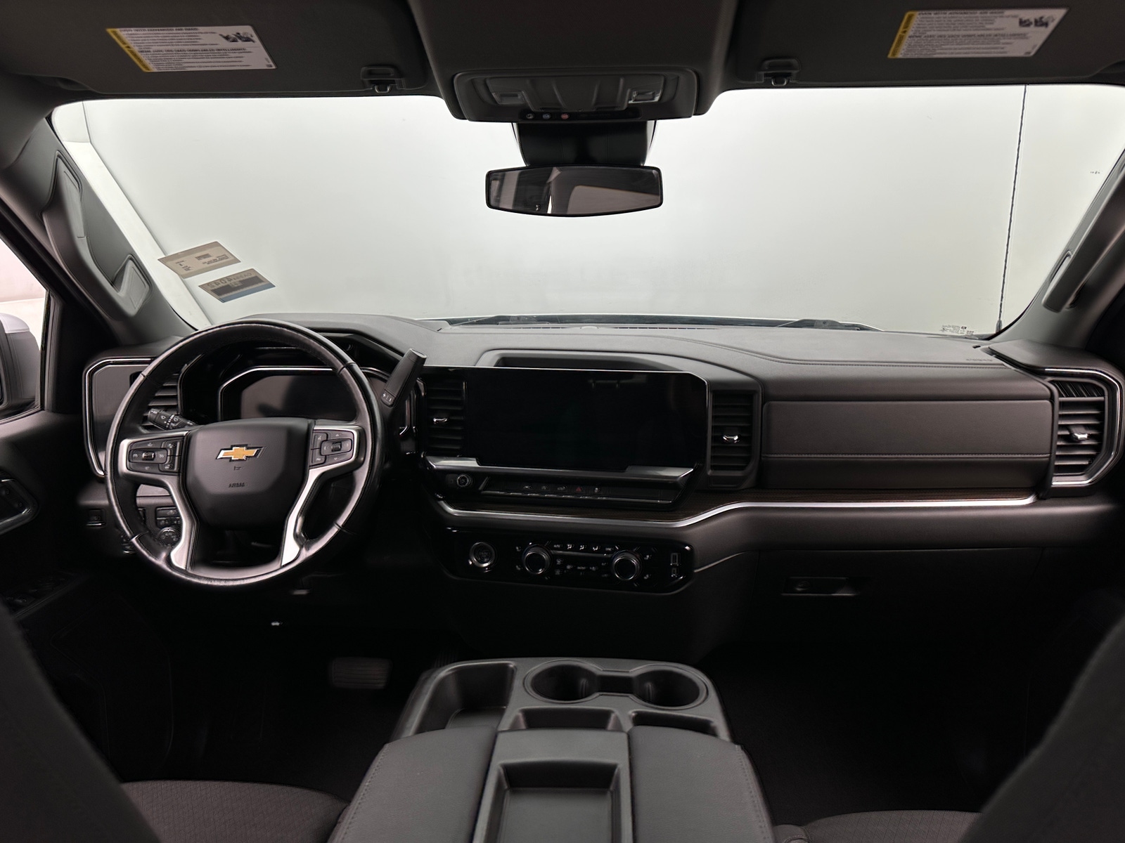 Thumbnail: 2022 Chevrolet Silverado 1500 - 3