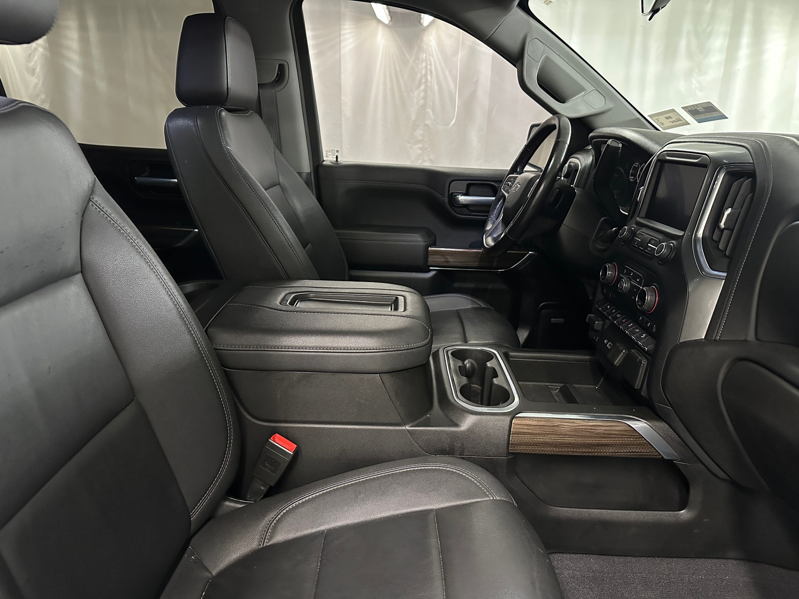 Thumbnail: 2021 Chevrolet Silverado 1500 - 2