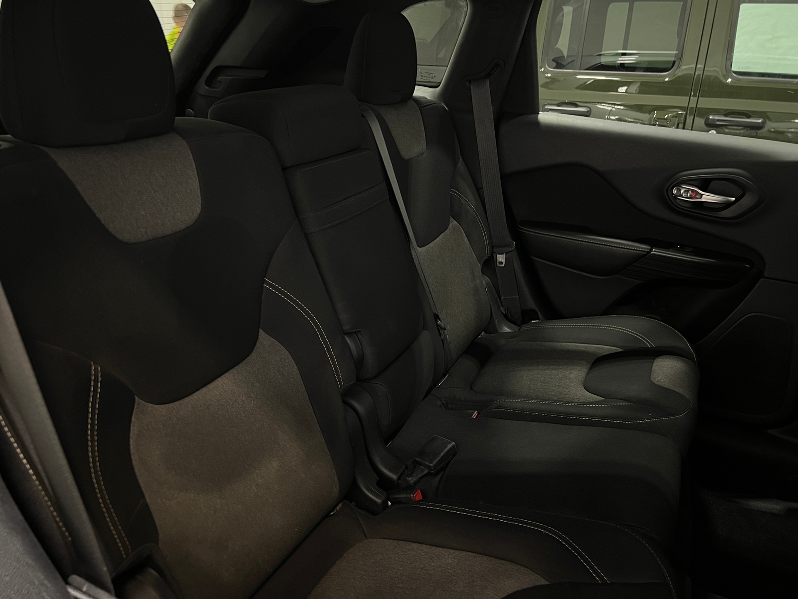 Thumbnail: 2014 Jeep Cherokee - 6