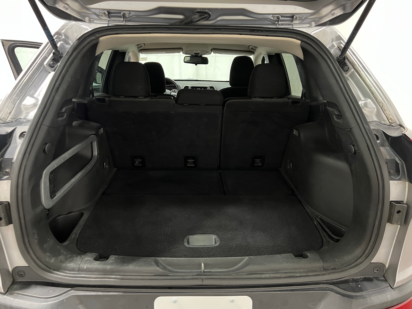Thumbnail: 2014 Jeep Cherokee - 7
