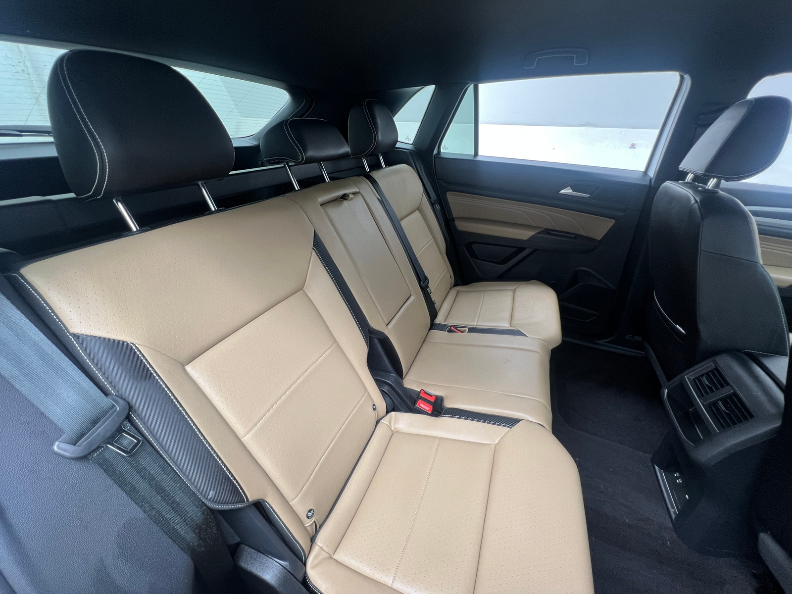 Thumbnail: 2023 Volkswagen Atlas - 5