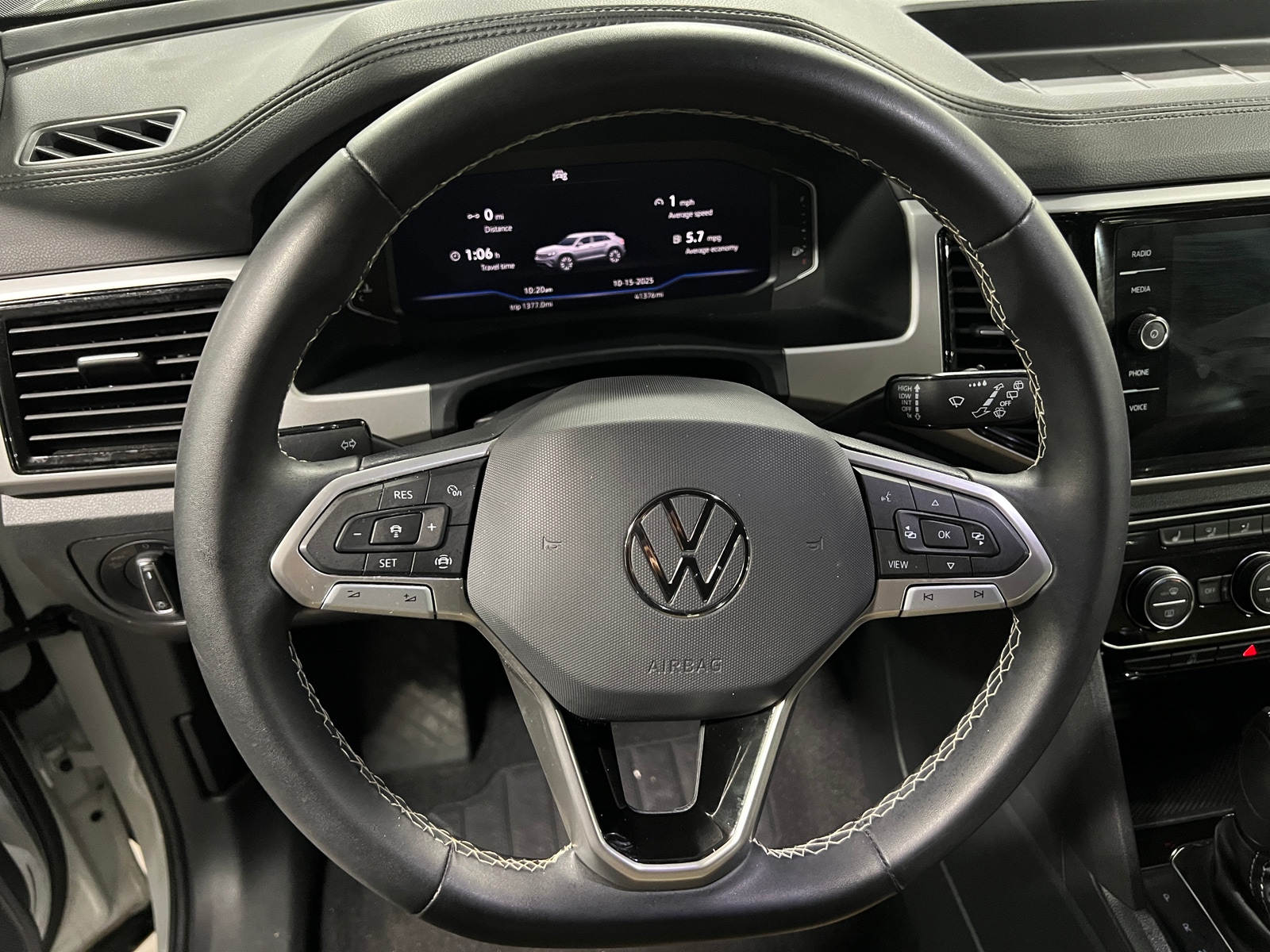 Thumbnail: 2023 Volkswagen Atlas - 4