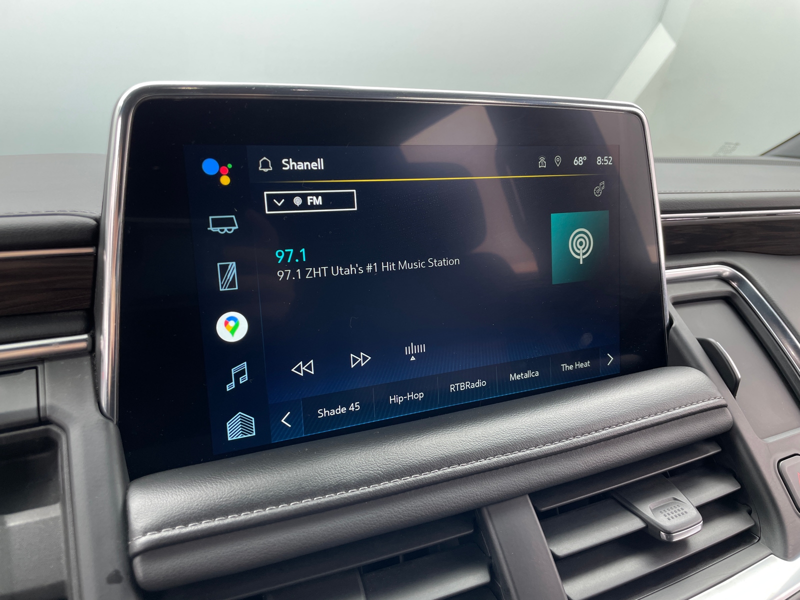 Thumbnail: 2022 Chevrolet Tahoe - 3
