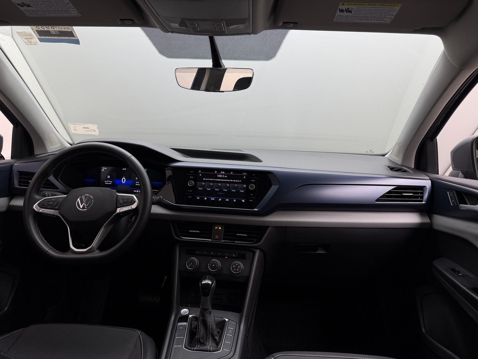 Thumbnail: 2022 Volkswagen Taos - 2