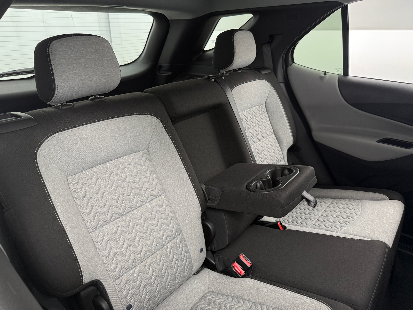 Thumbnail: 2023 Chevrolet Equinox - 6