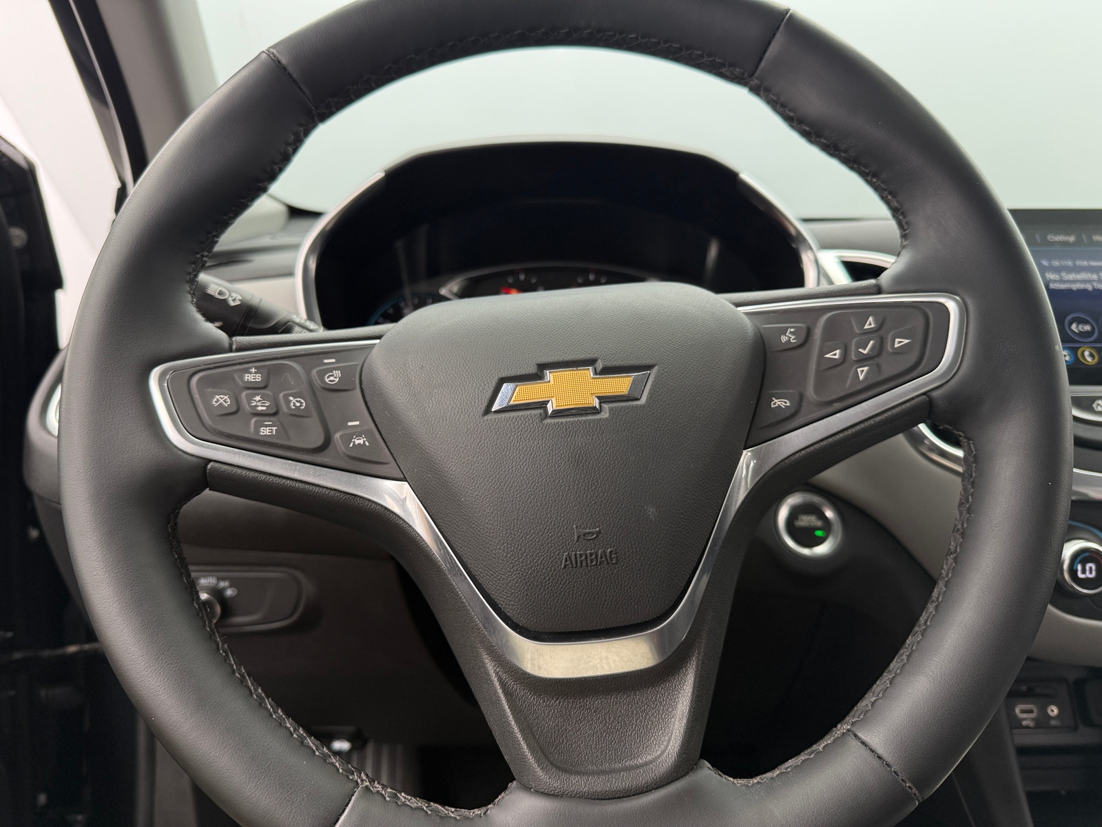 Thumbnail: 2023 Chevrolet Equinox - 5