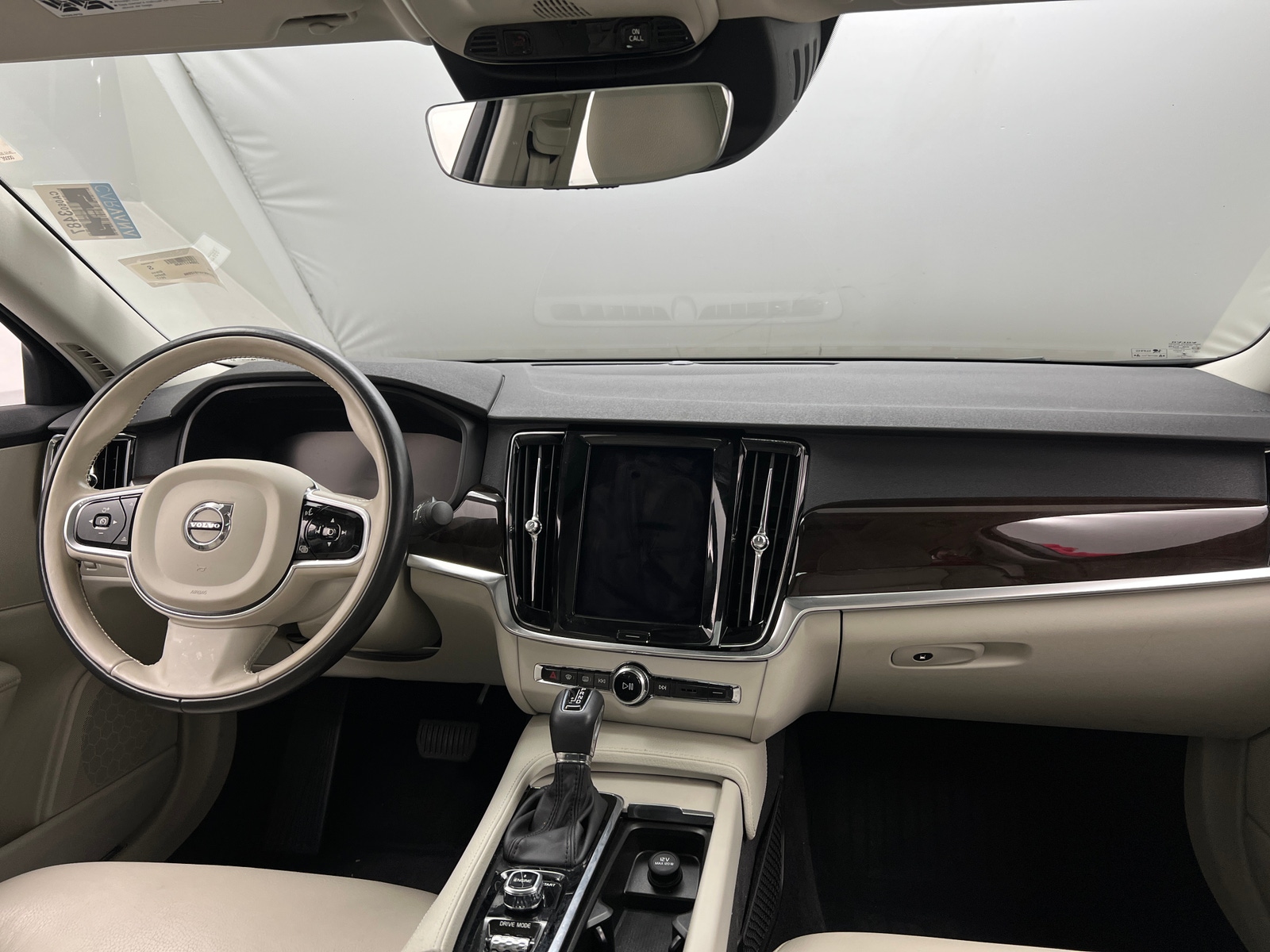 Thumbnail: 2017 Volvo S90 - 2