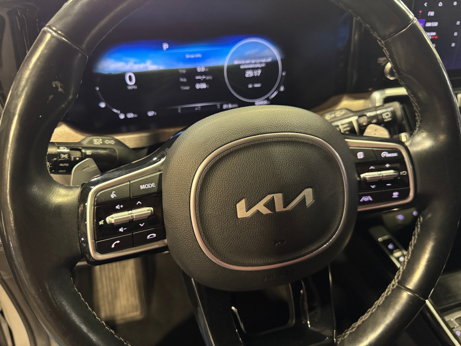 Thumbnail: 2022 Kia Sorento - 4