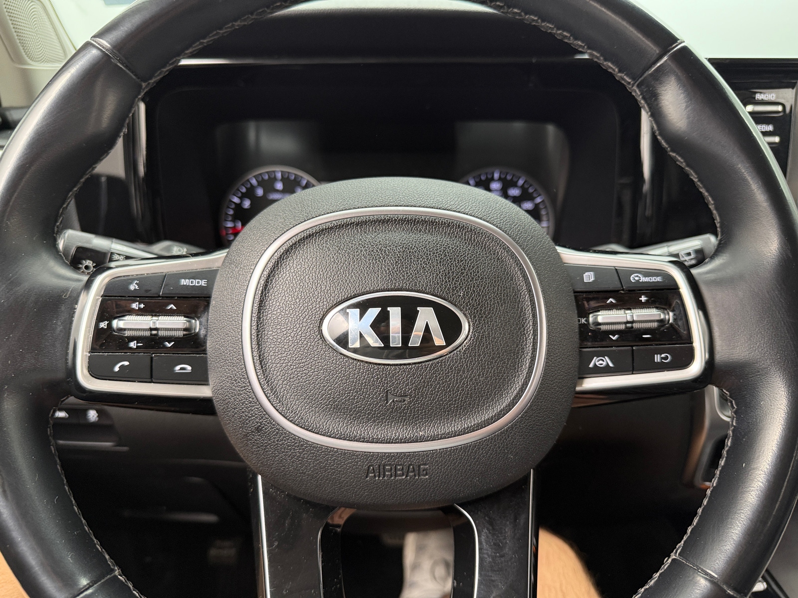 Thumbnail: 2021 Kia Sorento - 4