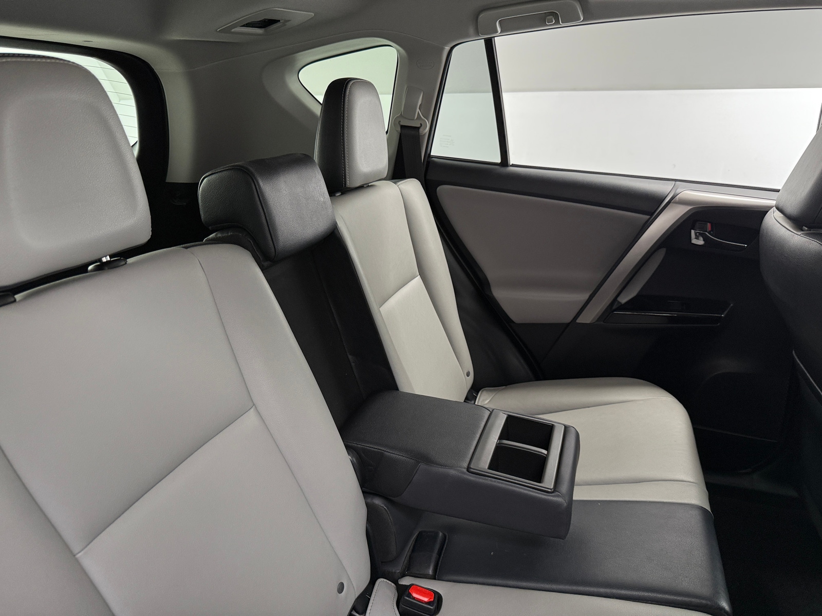 Thumbnail: 2018 Toyota RAV4 - 5