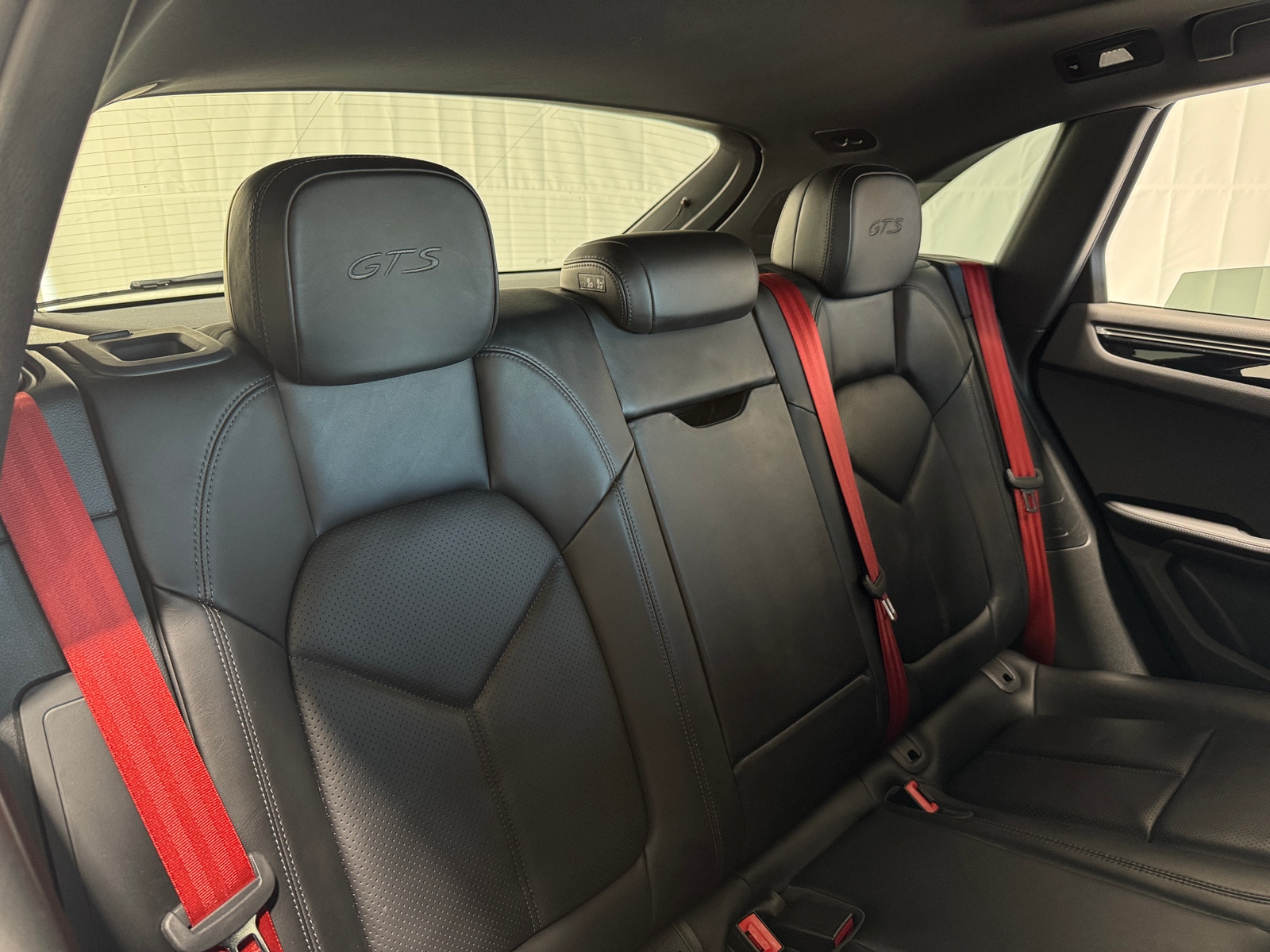 Thumbnail: 2018 Porsche Macan - 5
