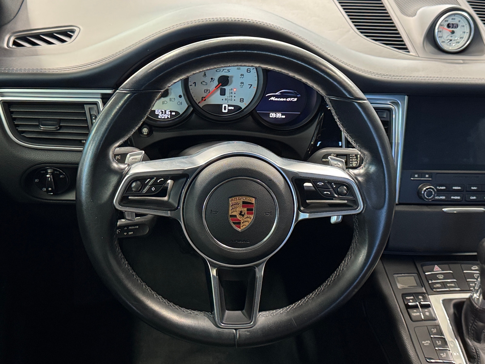 Thumbnail: 2018 Porsche Macan - 4