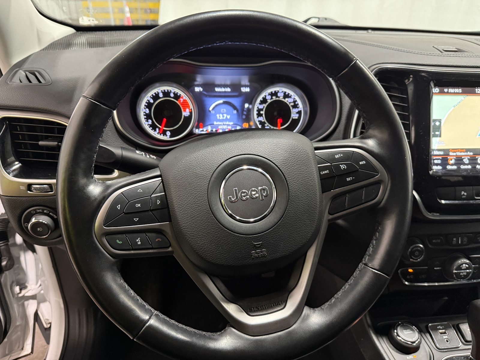 Thumbnail: 2020 Jeep Cherokee - 4