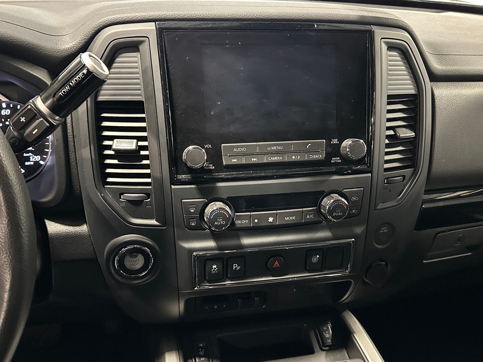Thumbnail: 2024 Nissan Titan - 4