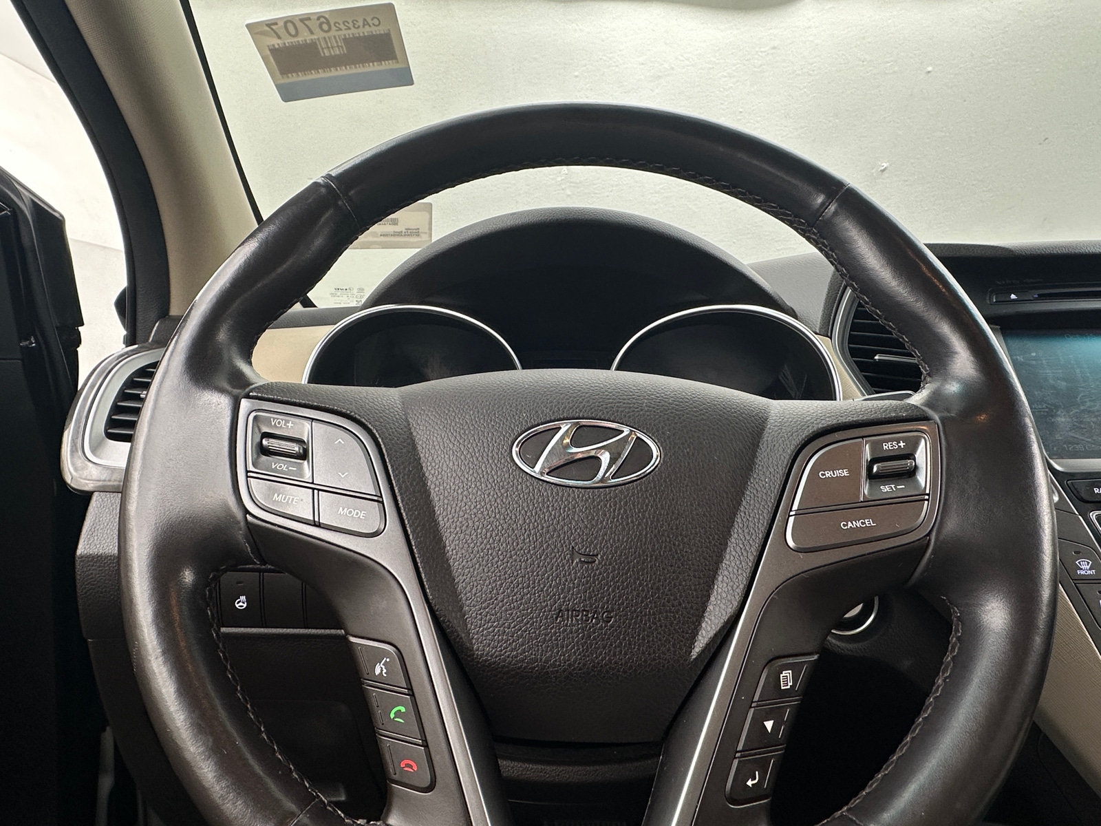 Thumbnail: 2017 Hyundai Santa Fe - 4