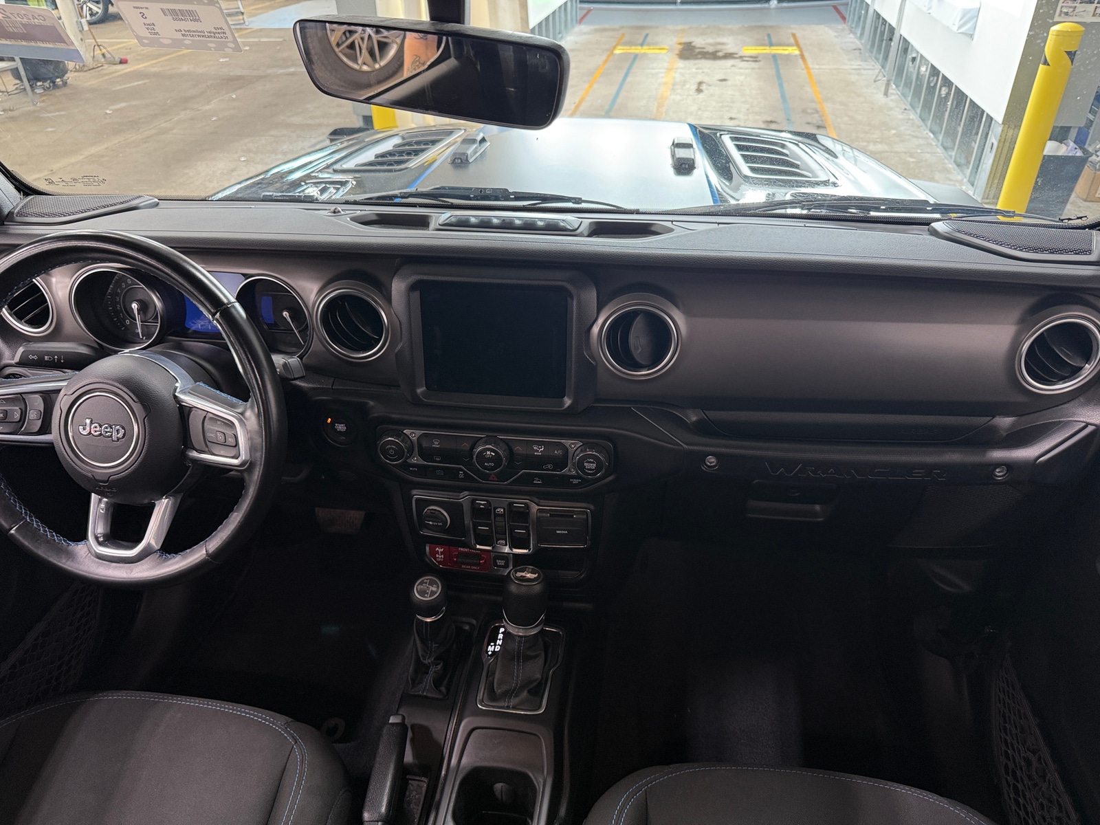 Thumbnail: 2022 Jeep Wrangler - 3