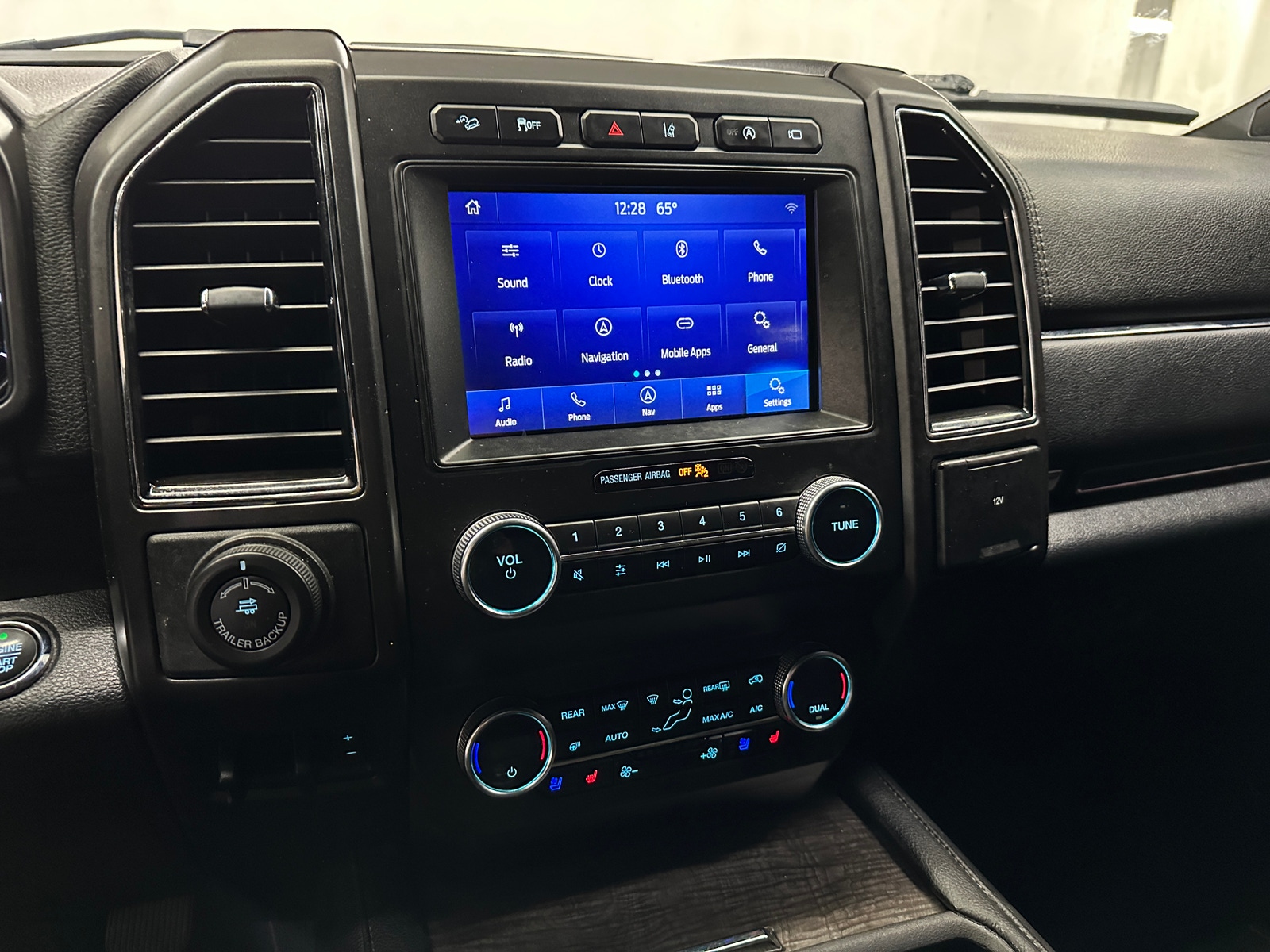 Thumbnail: 2020 Ford Expedition MAX - 3