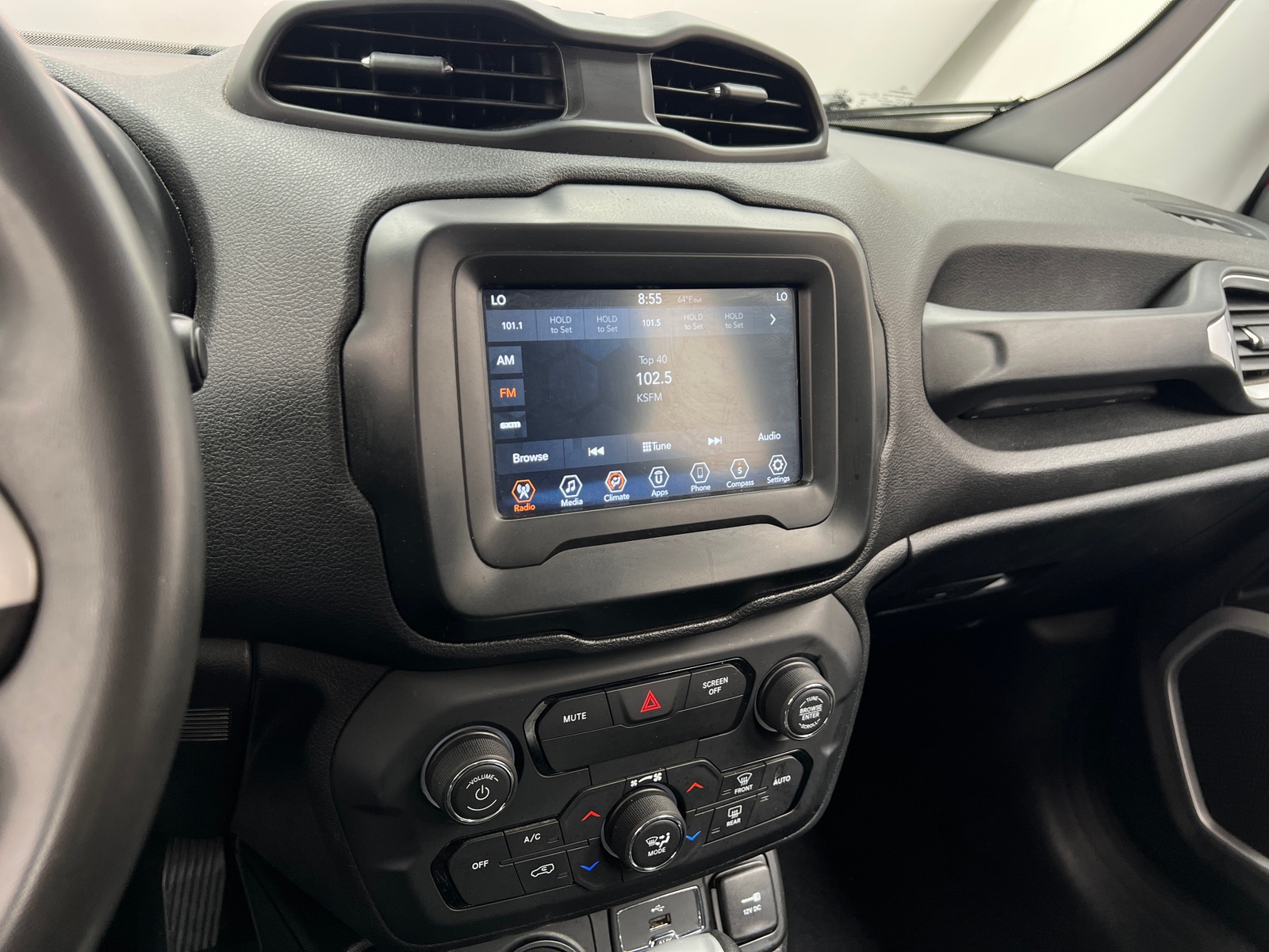 Thumbnail: 2018 Jeep Renegade - 4