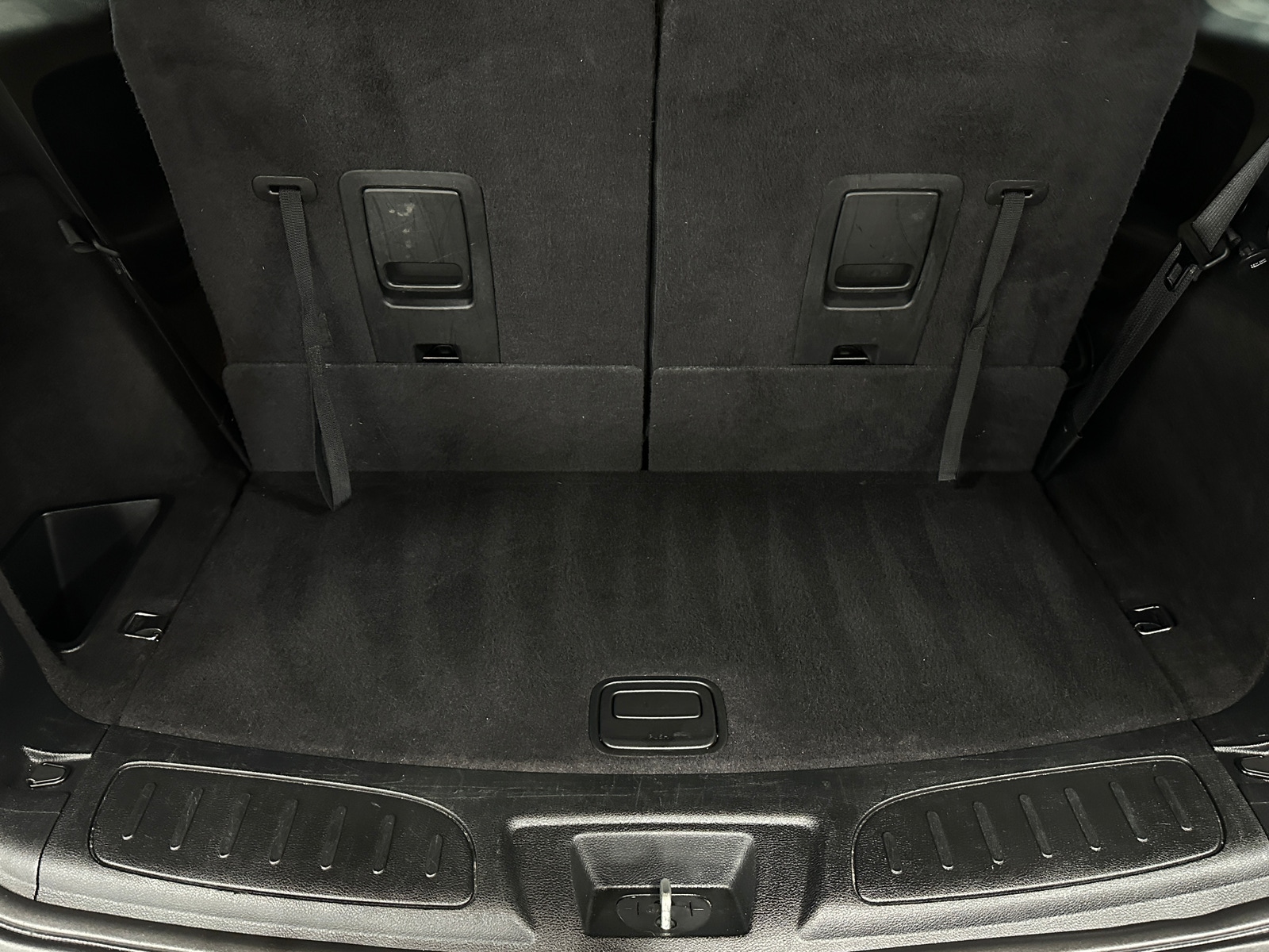 Thumbnail: 2018 Dodge Durango - 7