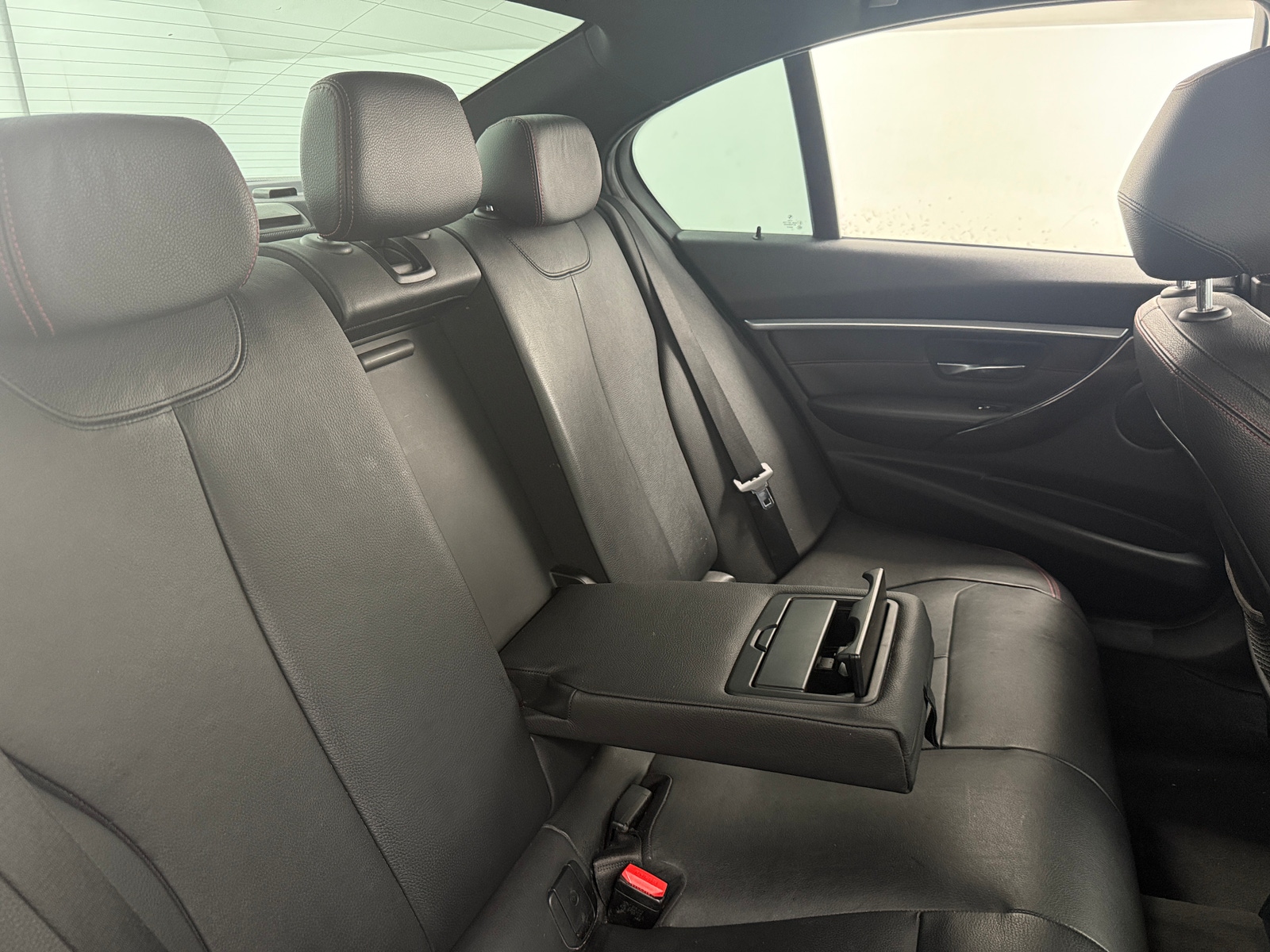 Thumbnail: 2016 BMW 3 Series - 5