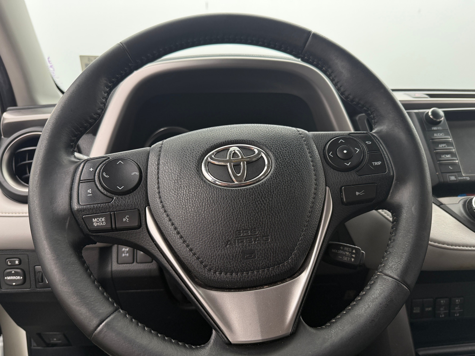 Thumbnail: 2017 Toyota RAV4 - 4