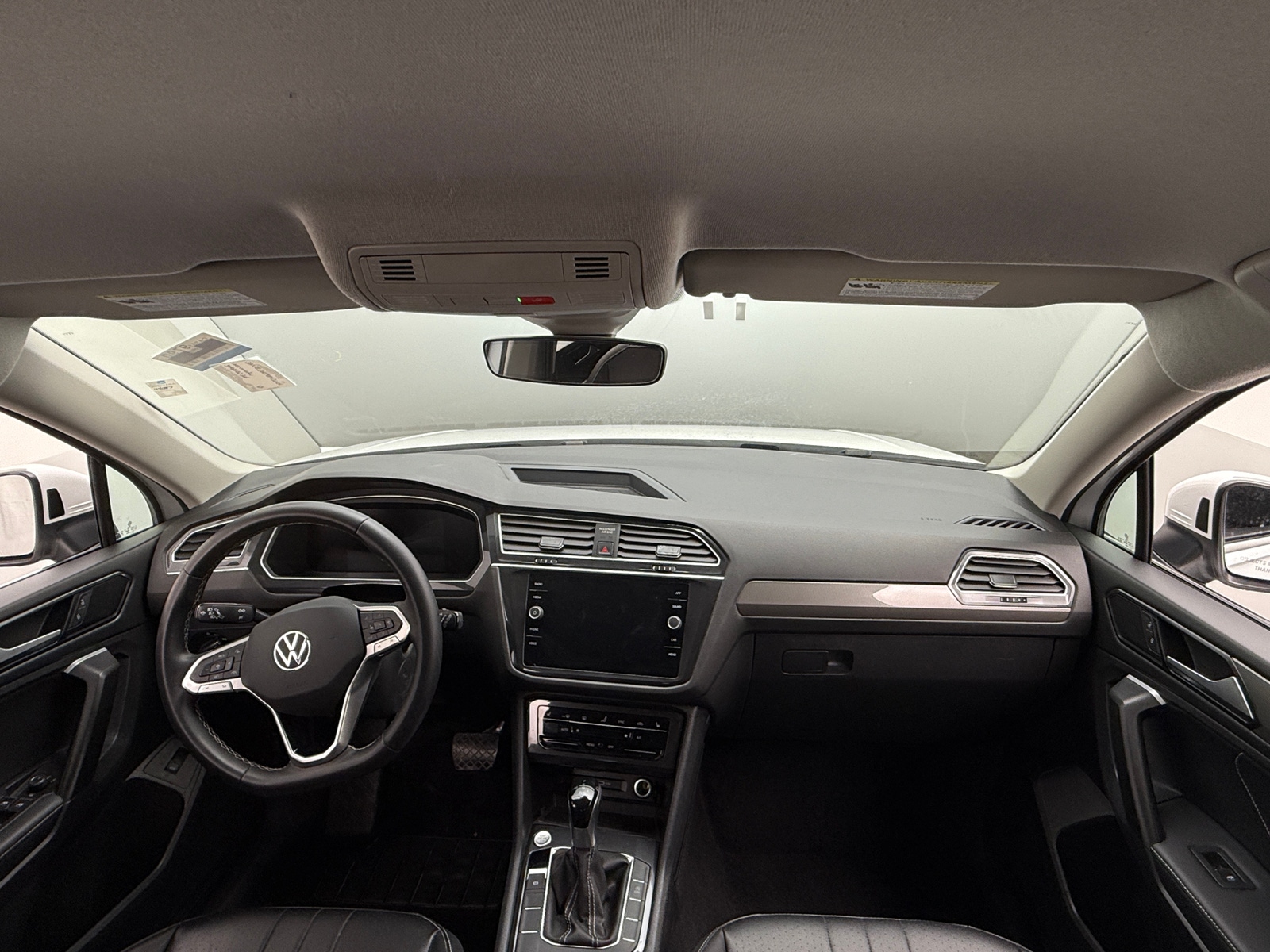 Thumbnail: 2024 Volkswagen Tiguan - 2