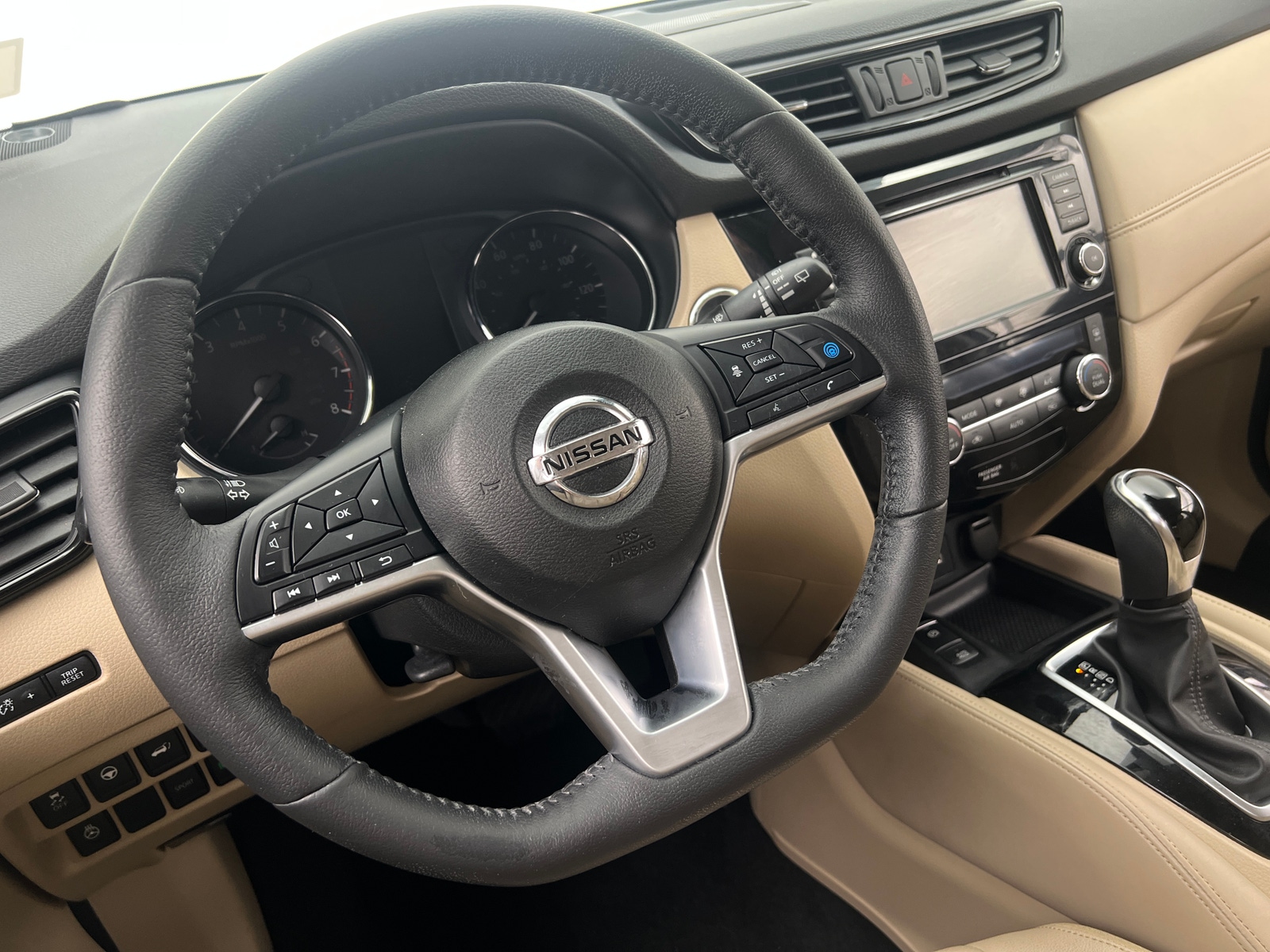 Thumbnail: 2019 Nissan Rogue - 4