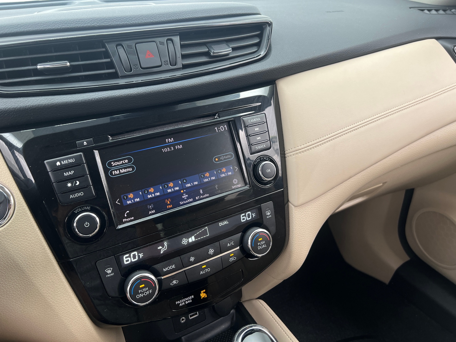 Thumbnail: 2019 Nissan Rogue - 3
