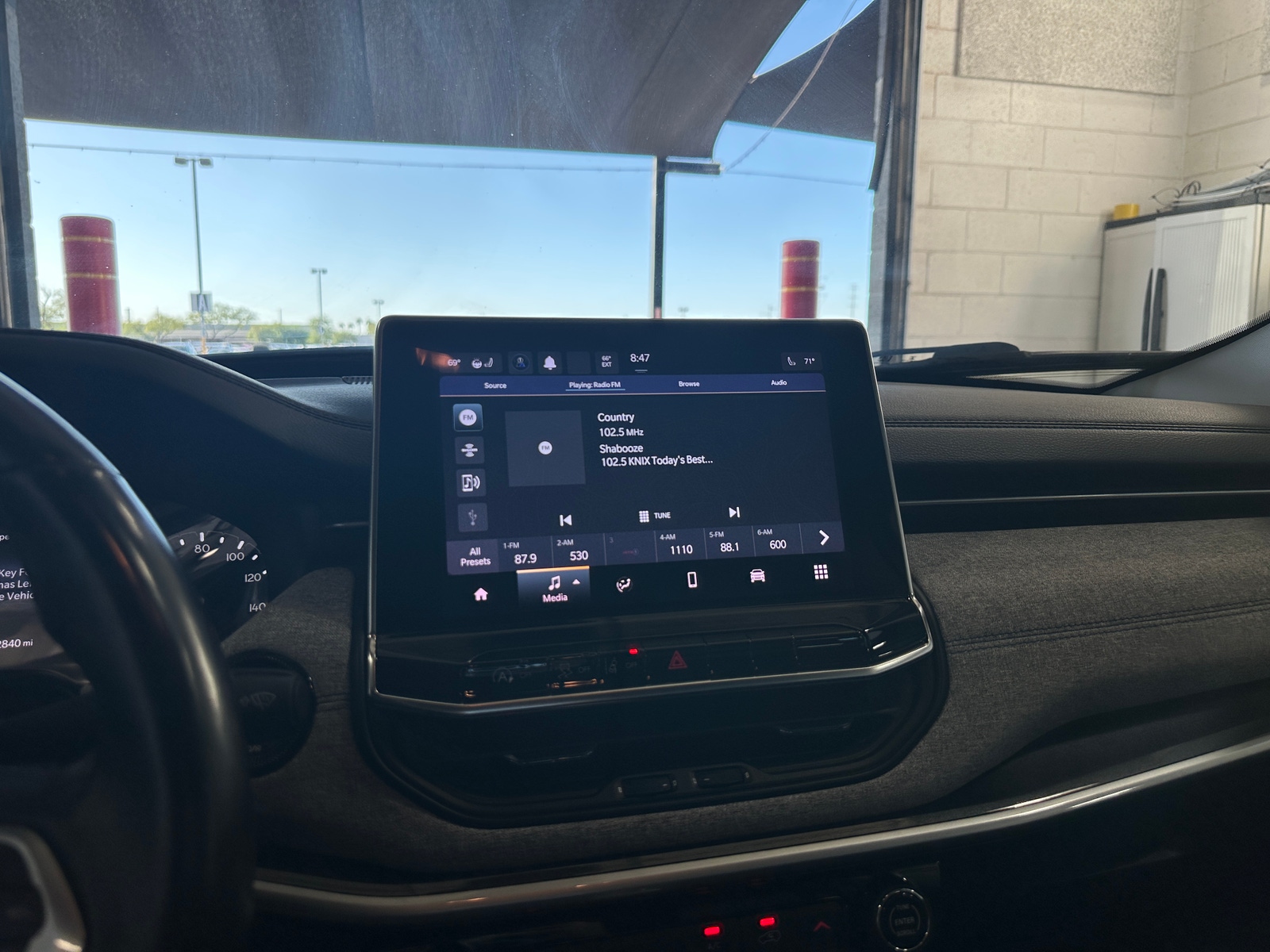 Thumbnail: 2022 Jeep Compass - 4