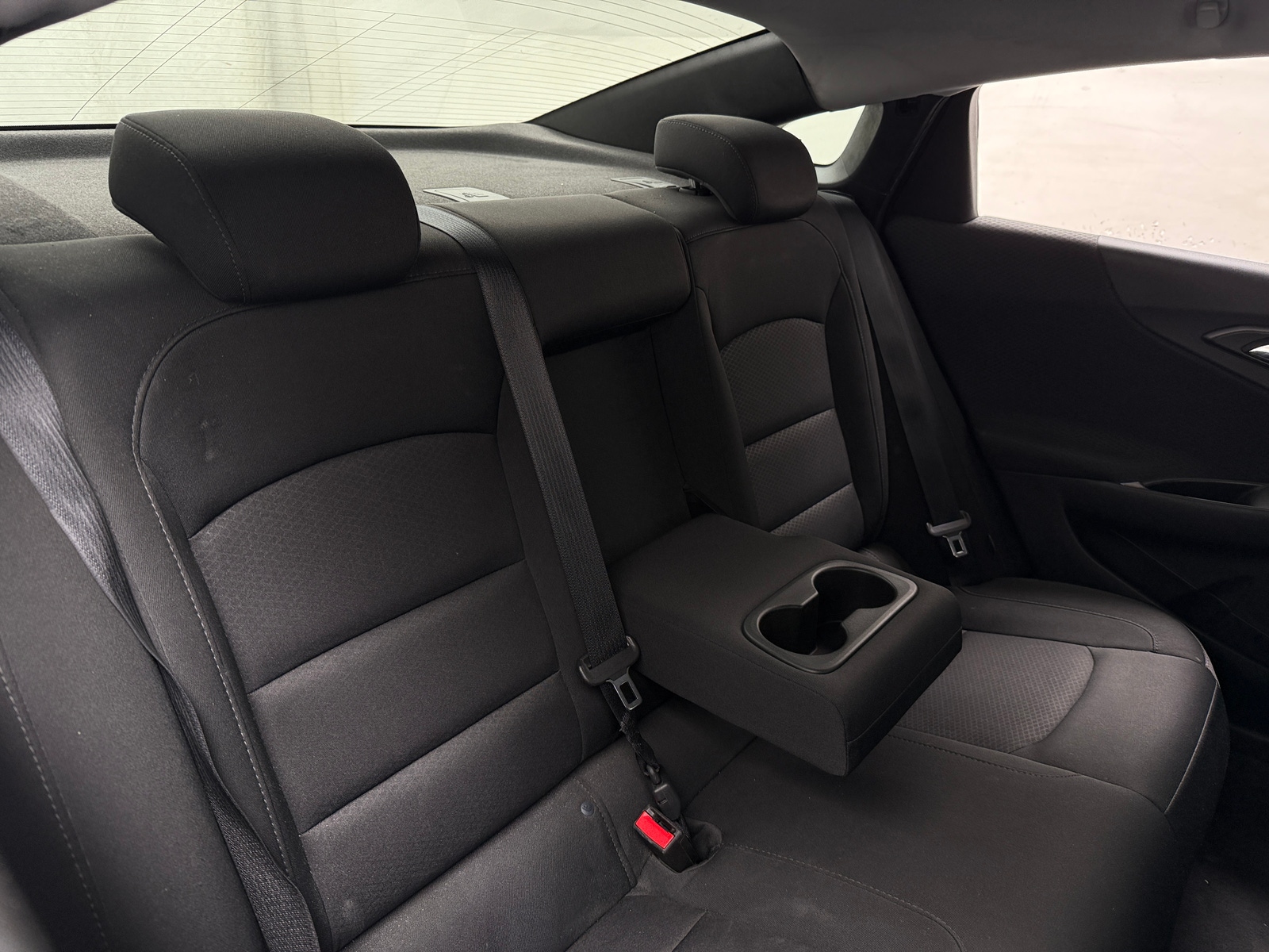 Thumbnail: 2018 Chevrolet Malibu - 6