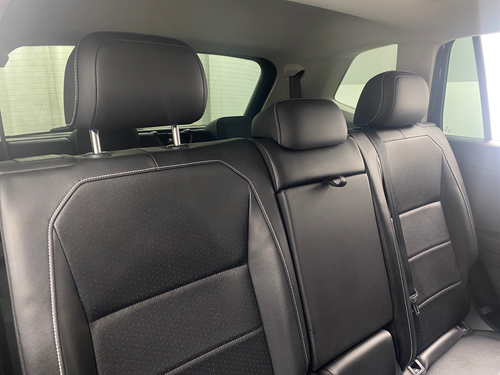Thumbnail: 2021 Volkswagen Tiguan - 5