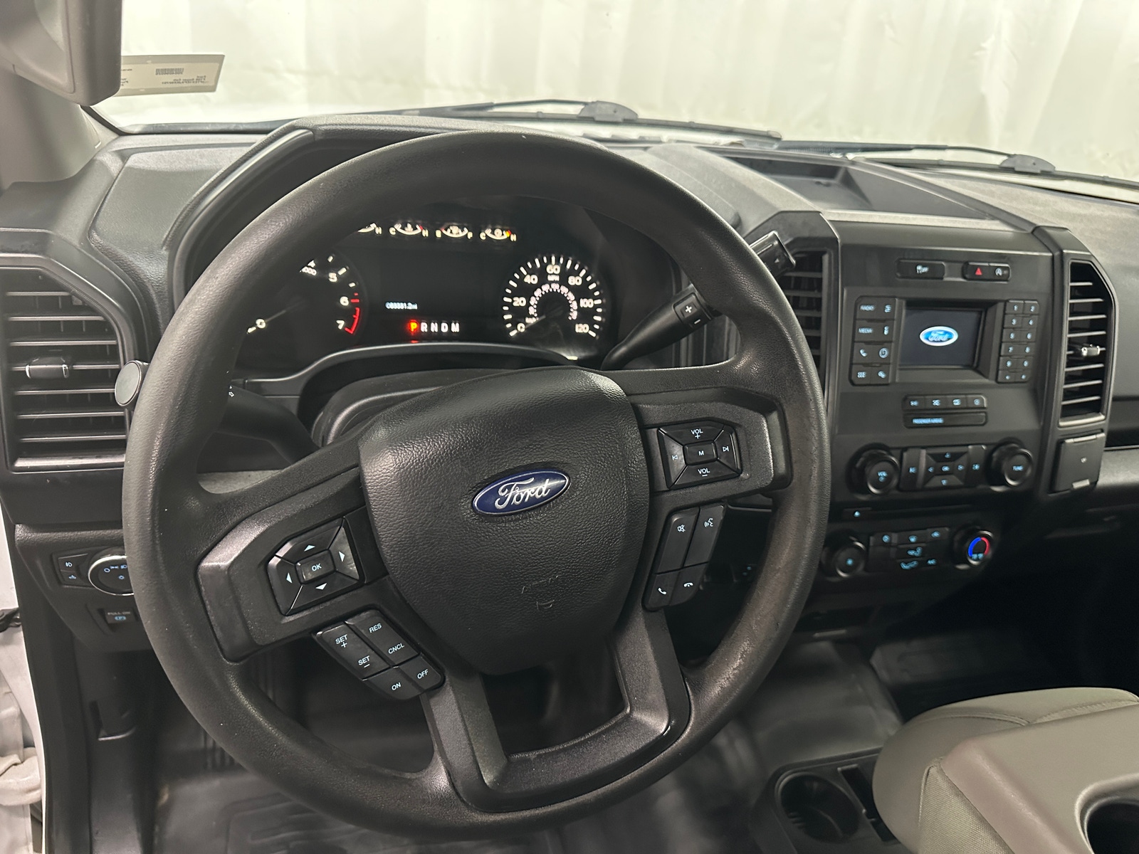 Thumbnail: 2018 Ford Econoline - 5