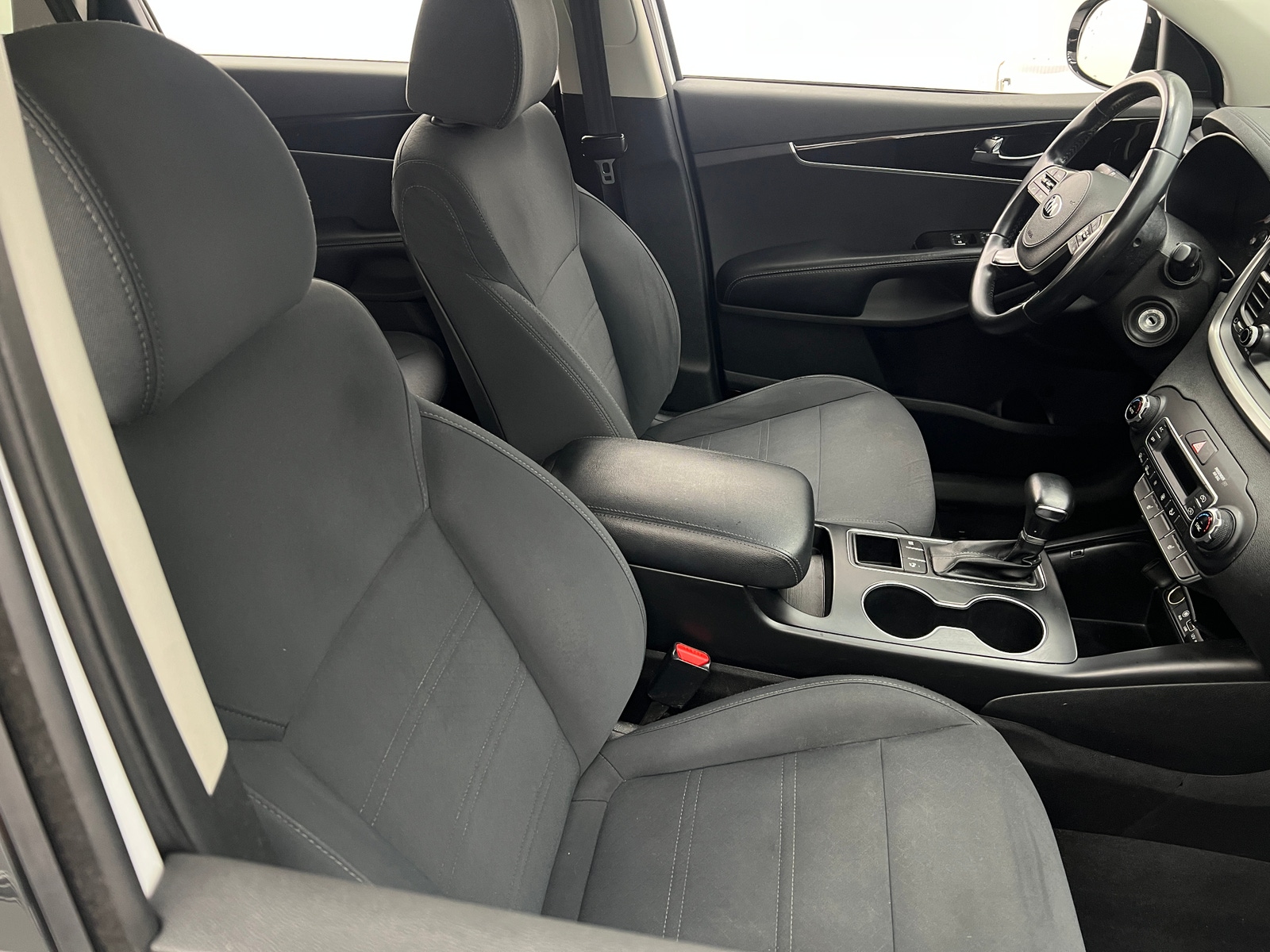 Thumbnail: 2019 Kia Sorento - 2