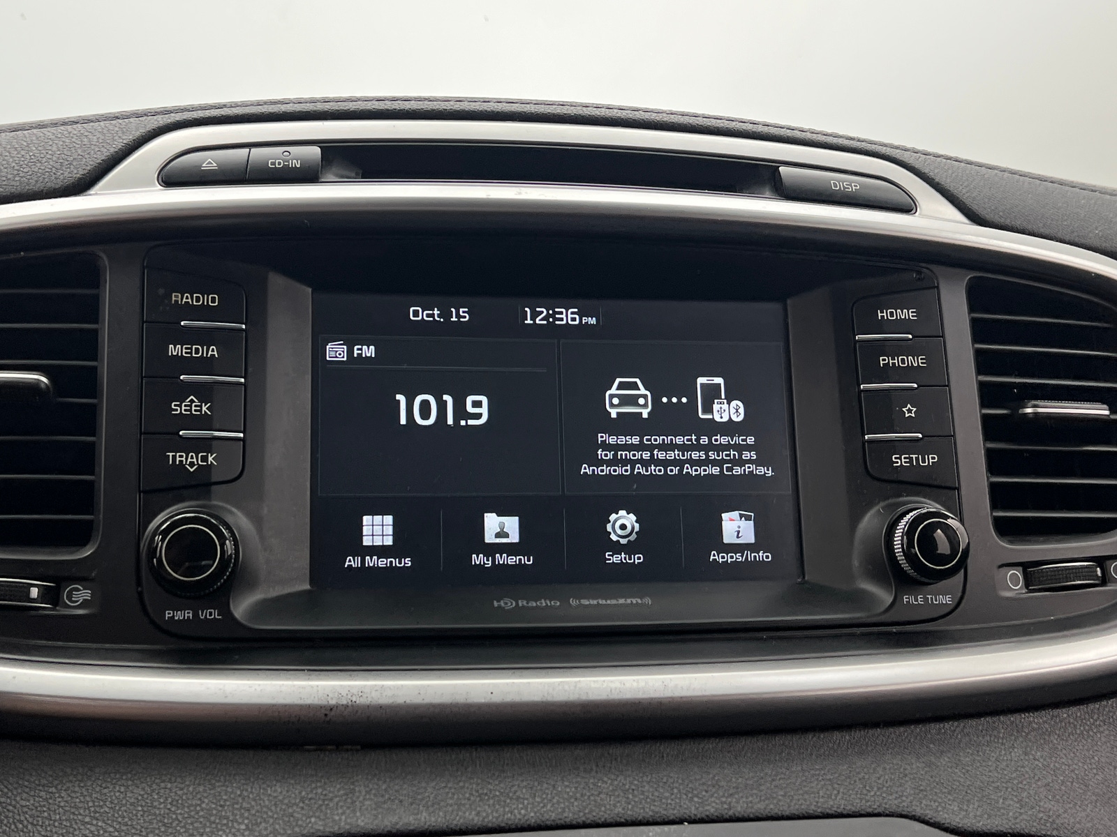 Thumbnail: 2019 Kia Sorento - 4