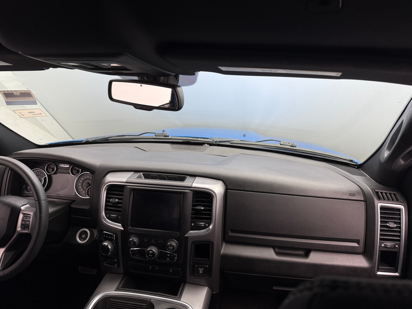 Thumbnail: 2022 RAM 1500 Classic - 3