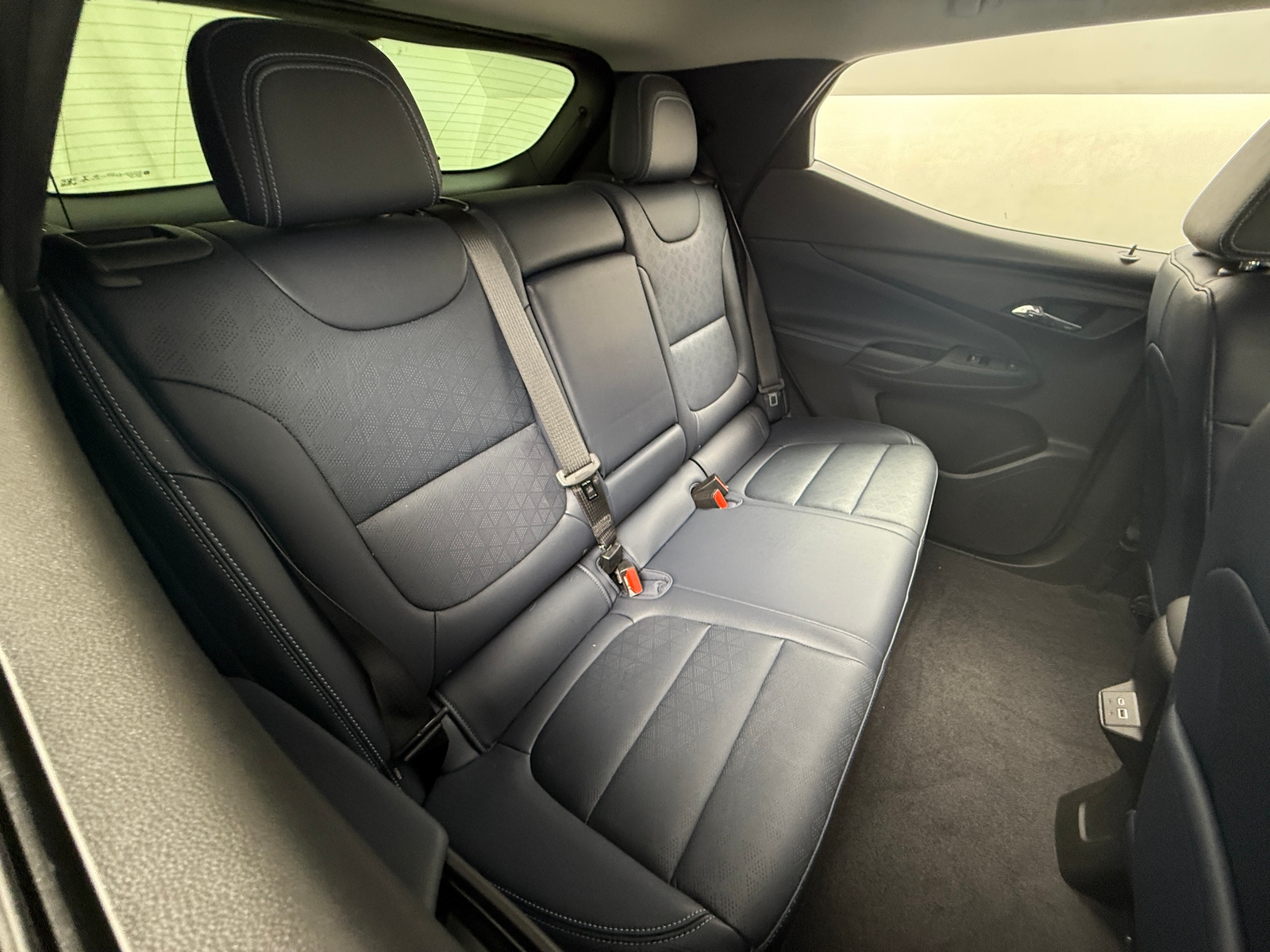 Thumbnail: 2023 Chevrolet Bolt EUV - 5