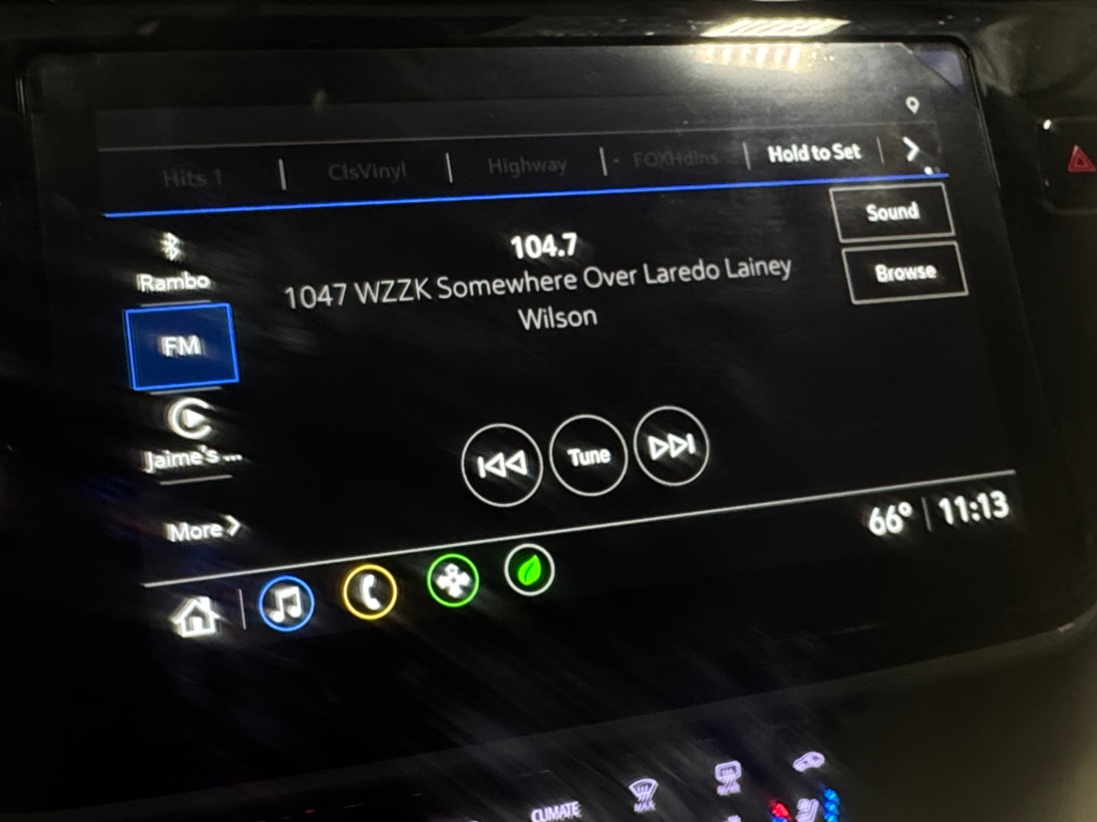 Thumbnail: 2023 Chevrolet Bolt EUV - 3