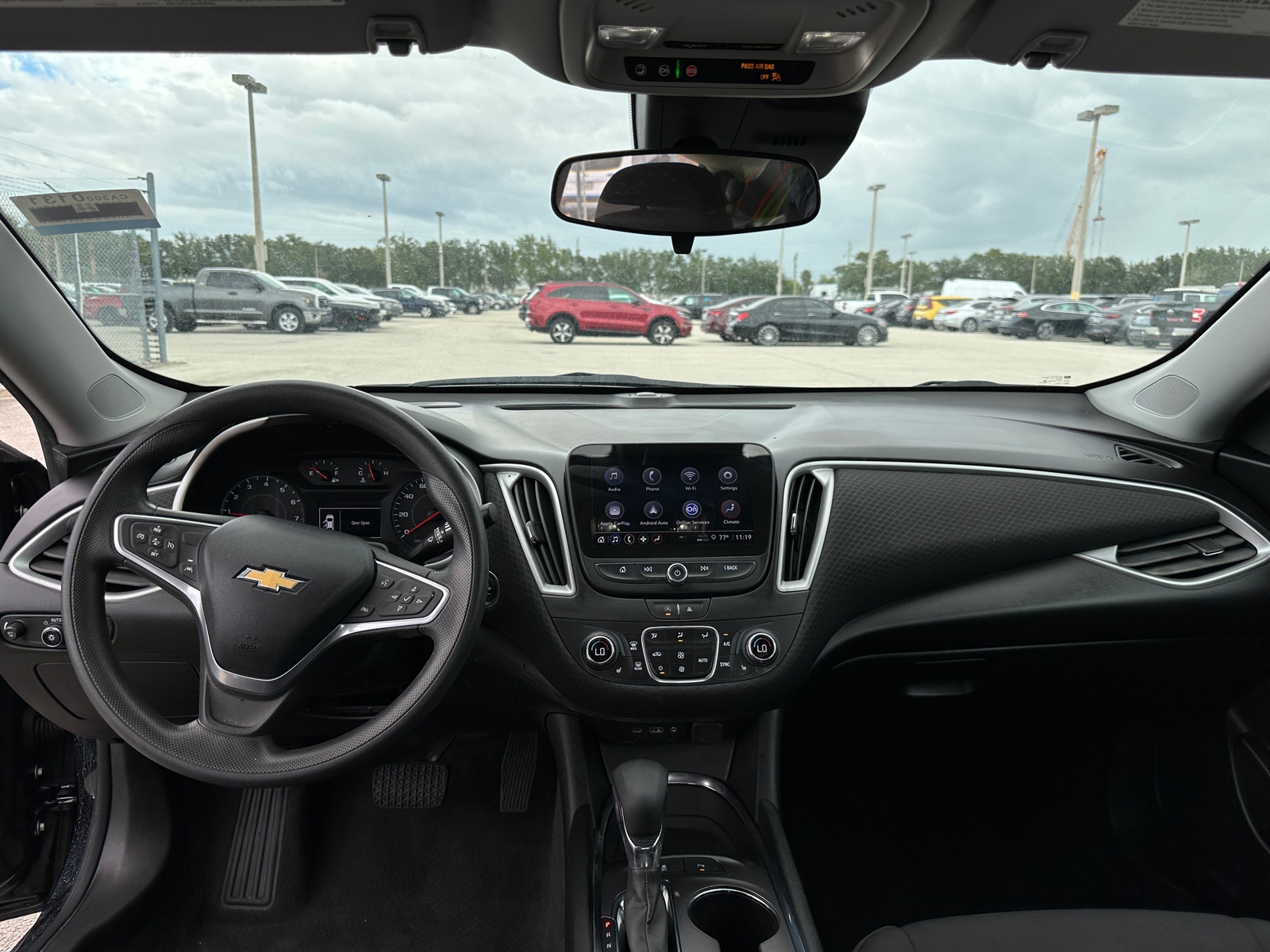 Thumbnail: 2023 Chevrolet Malibu - 3