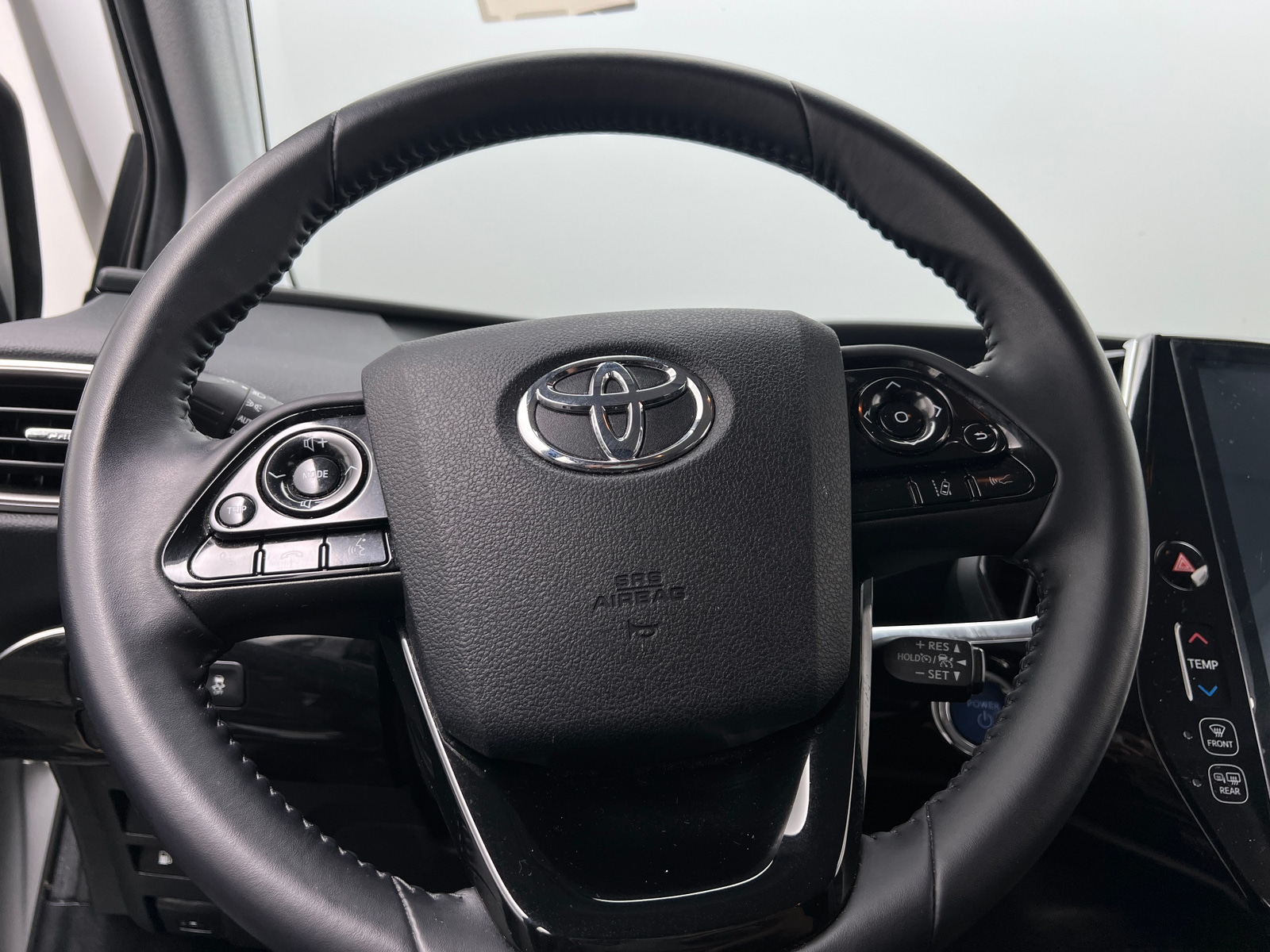 Thumbnail: 2022 Toyota Prius Prime - 4
