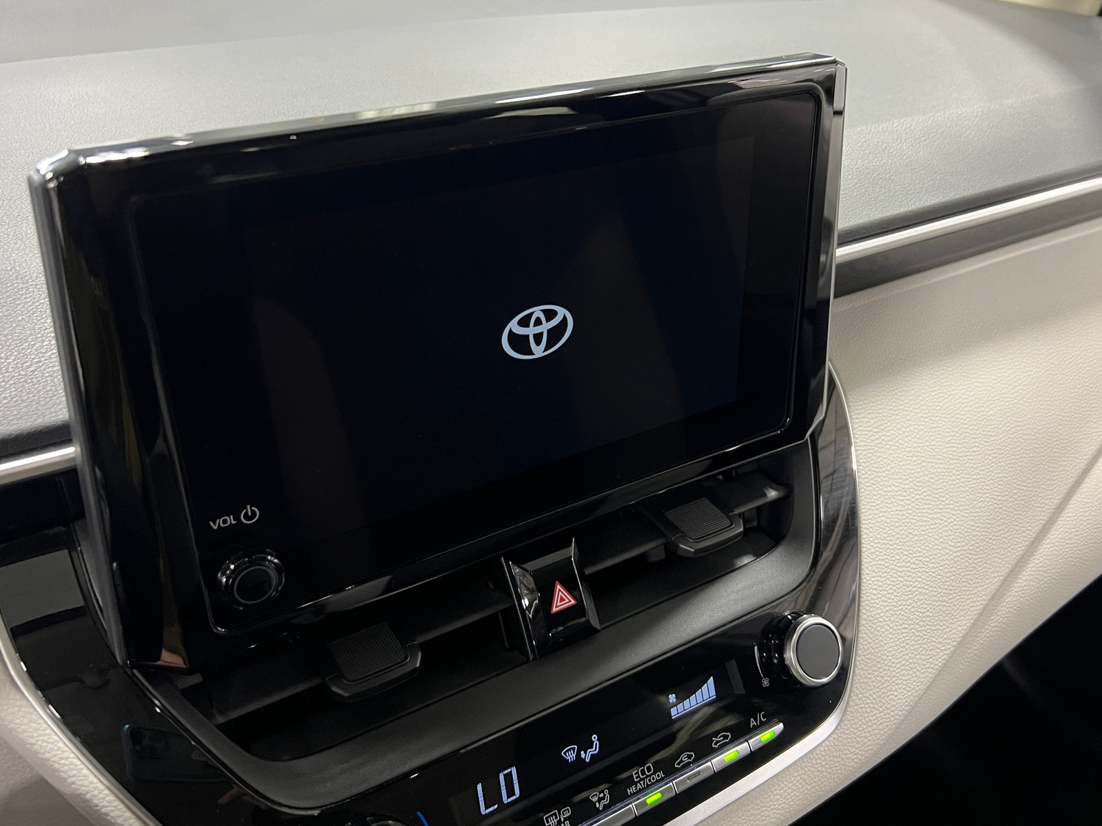 Thumbnail: 2023 Toyota Corolla - 4