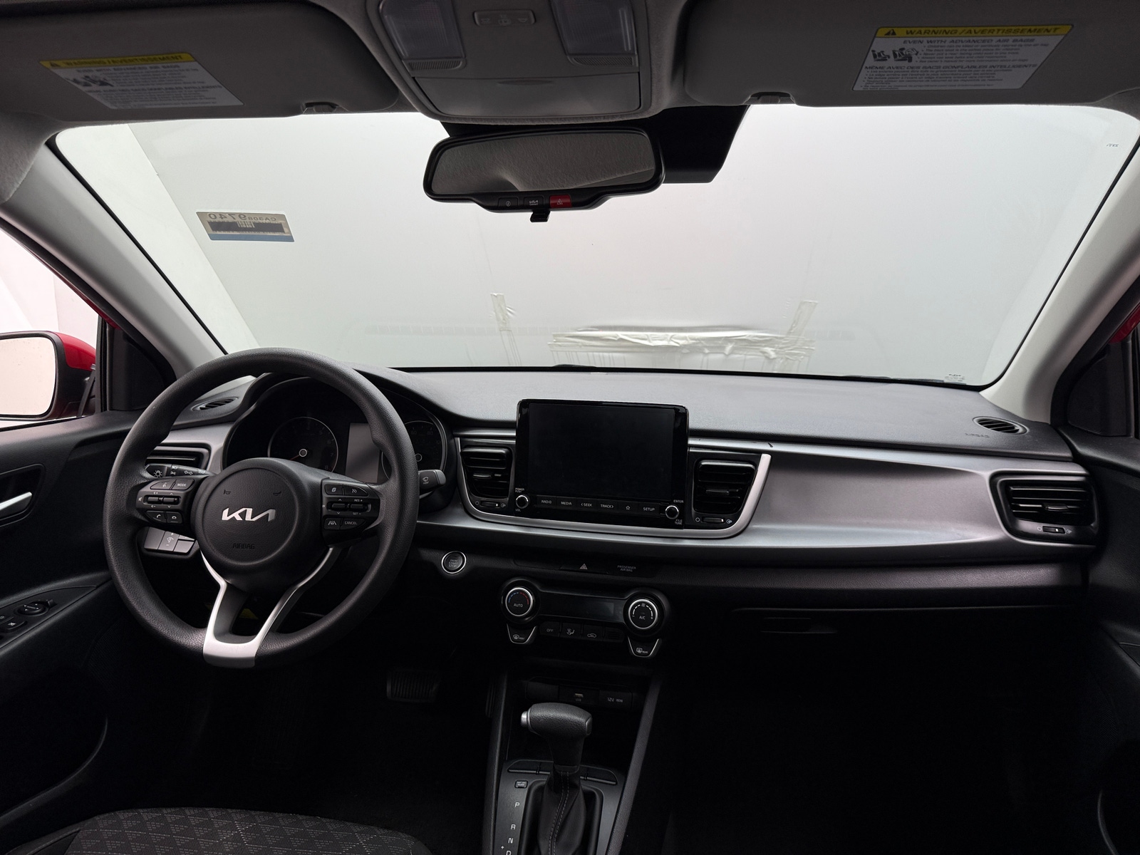 Thumbnail: 2023 Kia Rio - 3