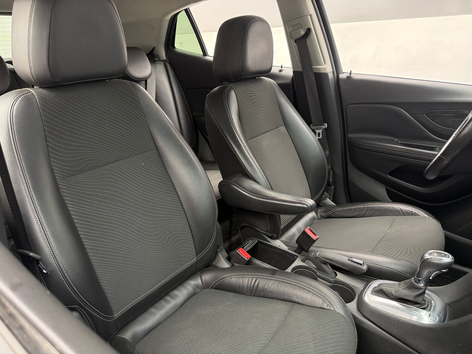 Thumbnail: 2014 Buick Encore - 2