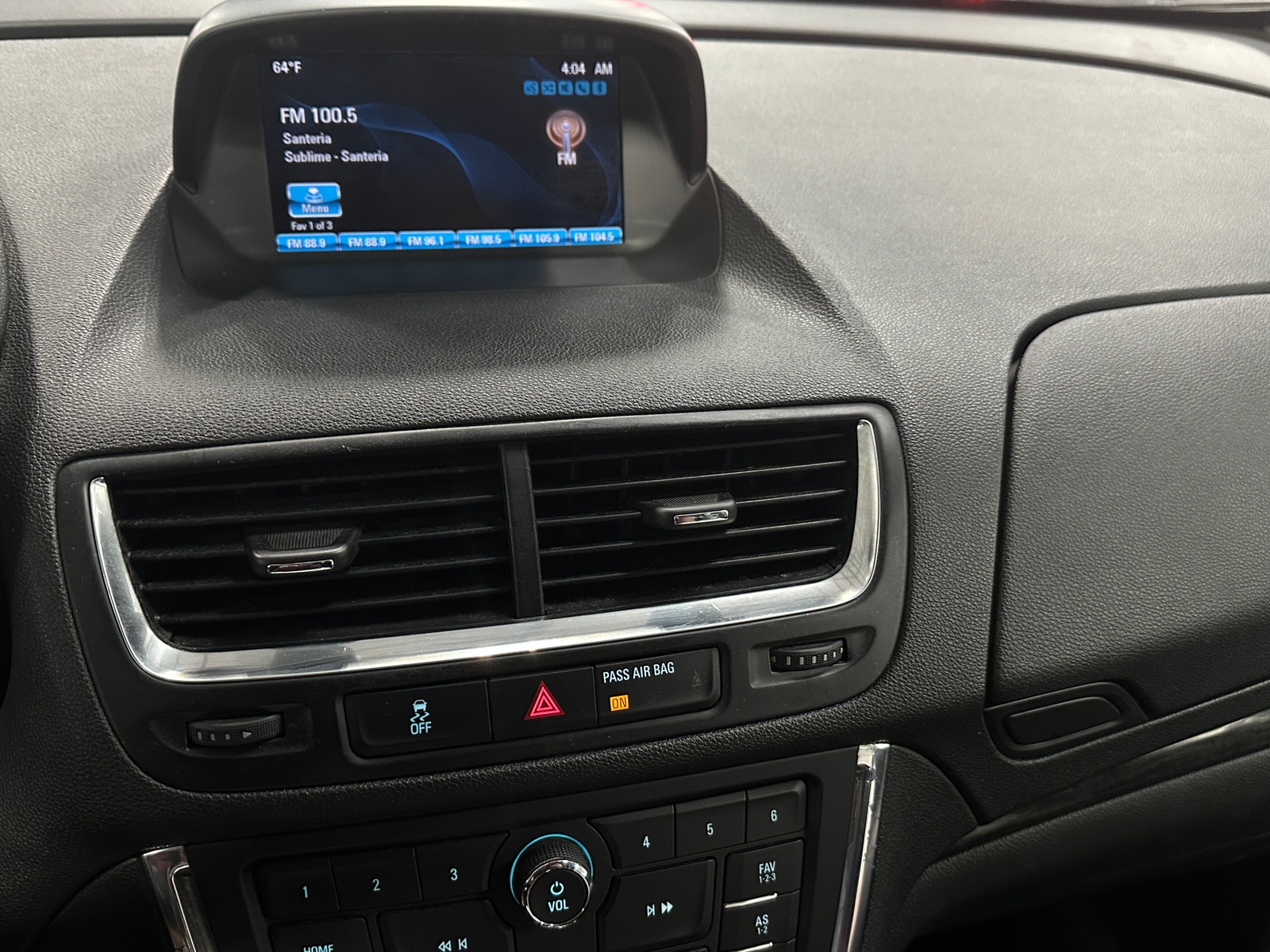 Thumbnail: 2014 Buick Encore - 4