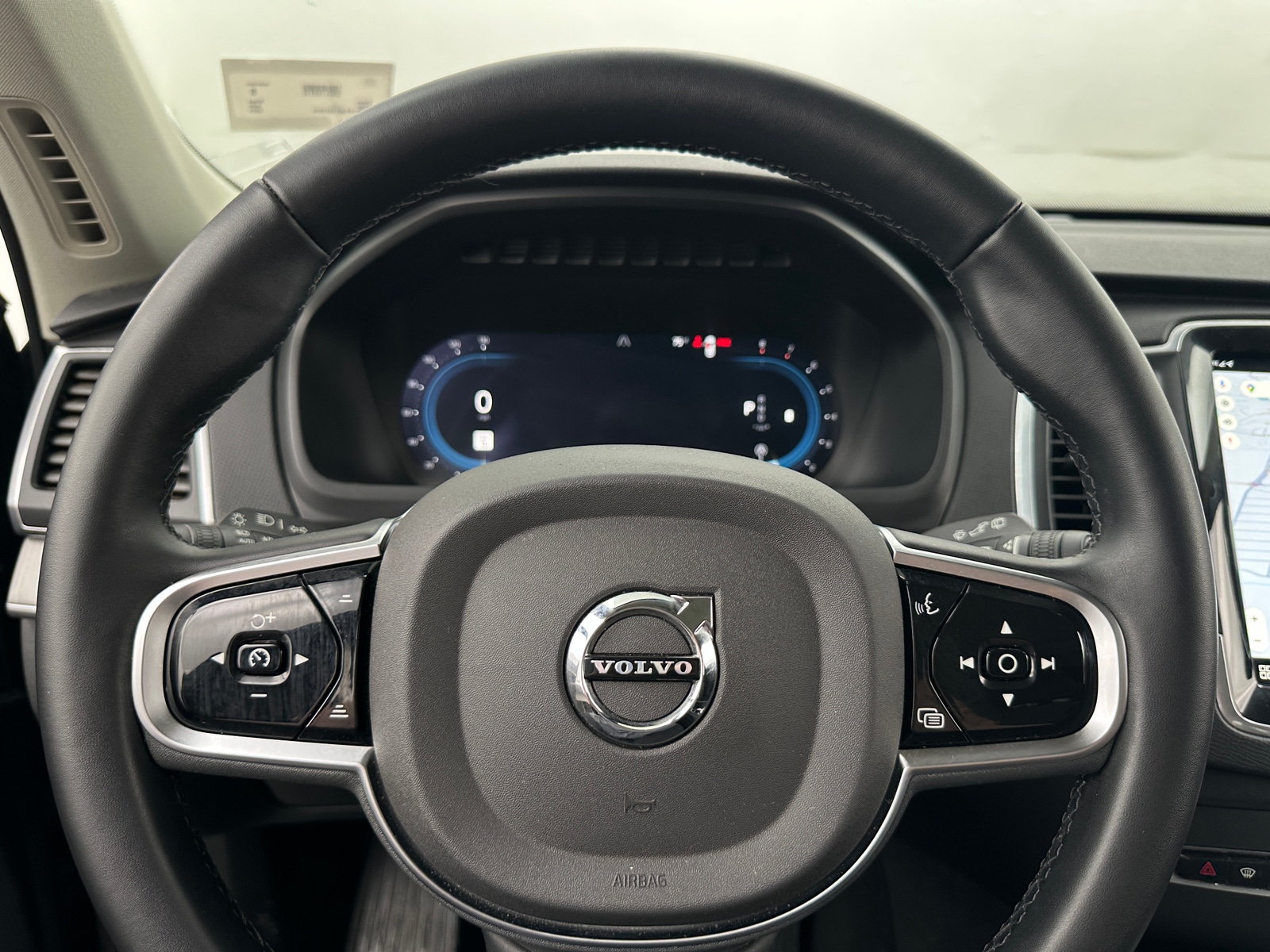 Thumbnail: 2025 Volvo XC90 - 4