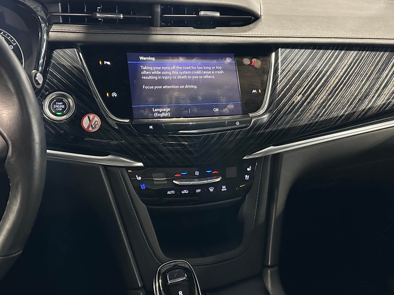 Thumbnail: 2025 Cadillac XT6 - 3