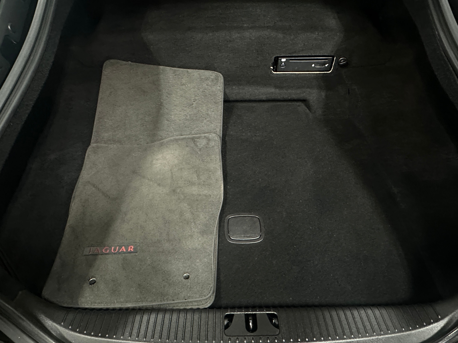 Thumbnail: 2014 Jaguar XK - 4